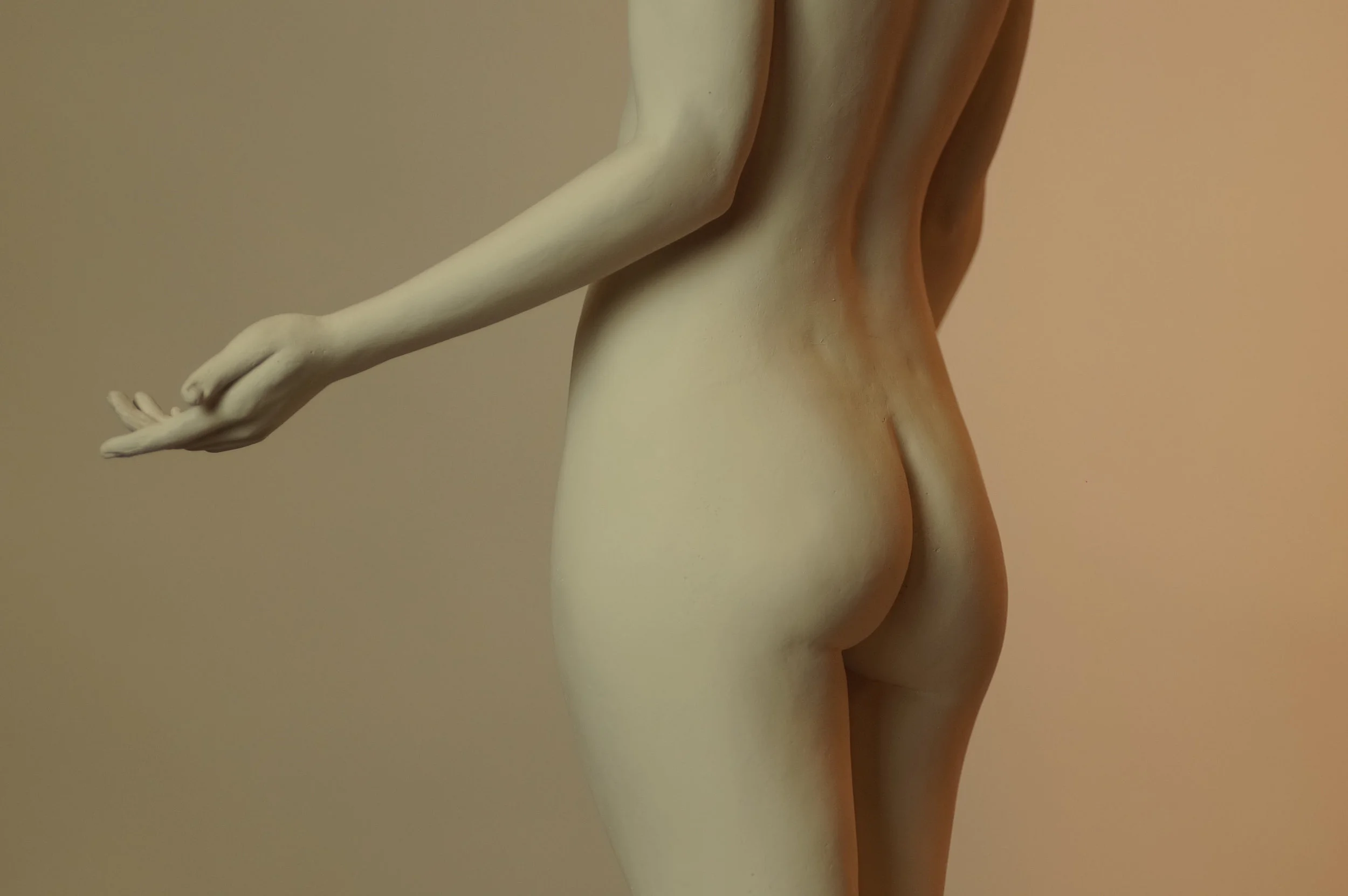 "M"