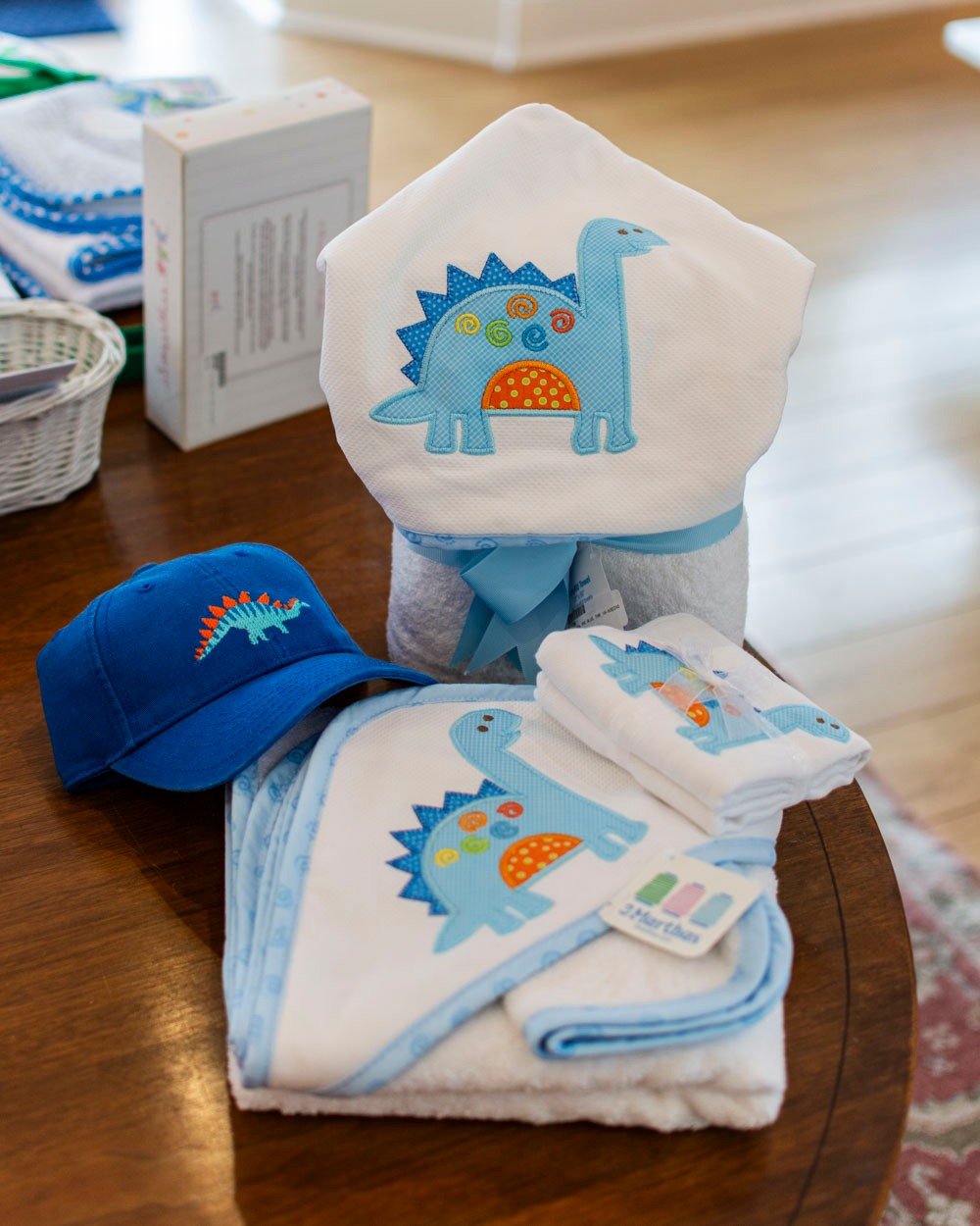 Let's look at a few bundles around the shop, including these dinosaur sets from Baby Luigi, 3 Marthas and Harding Lane. We also spy some blue fish bundles and pink fish bundles for summer!