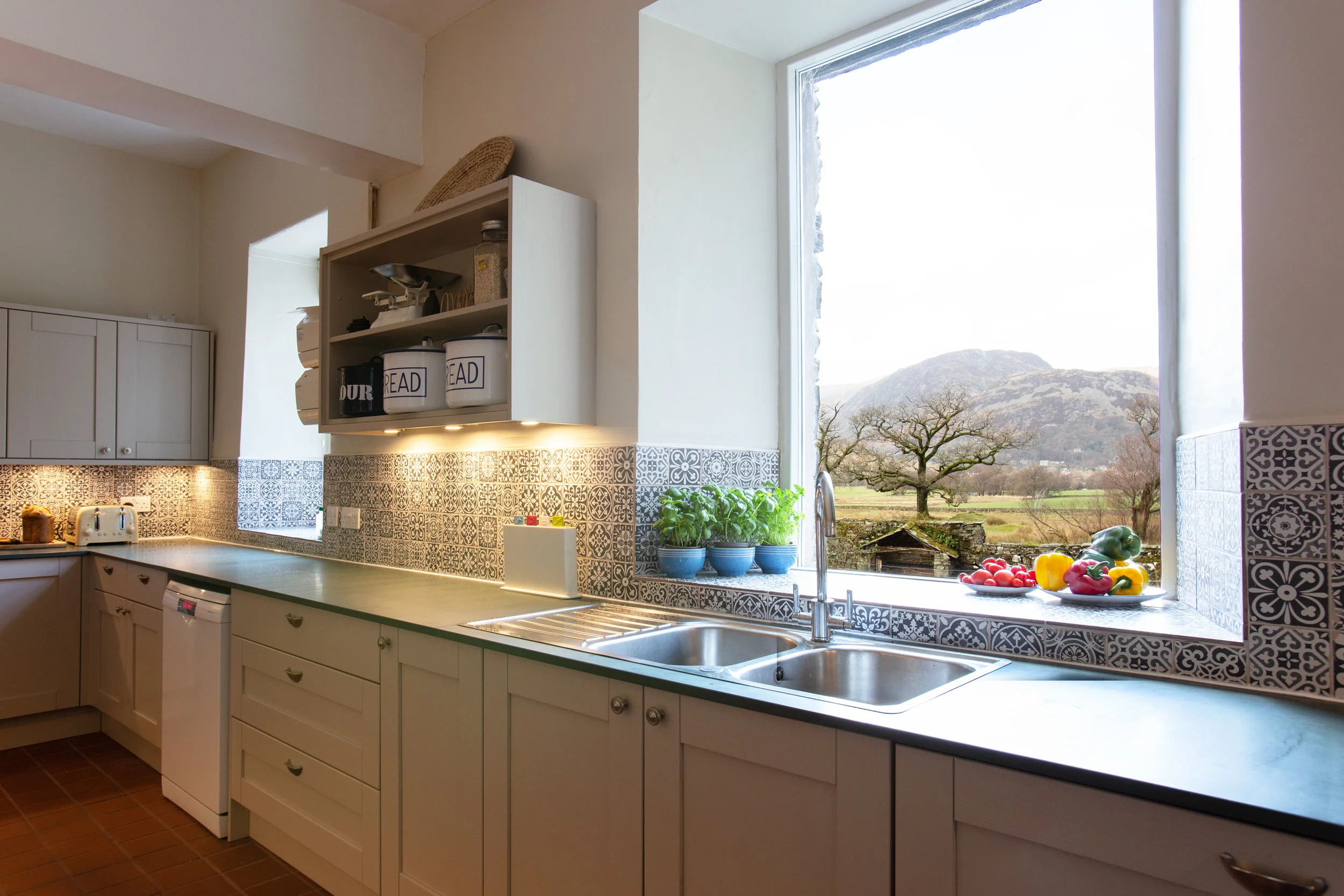 BroadHow-5.jpg