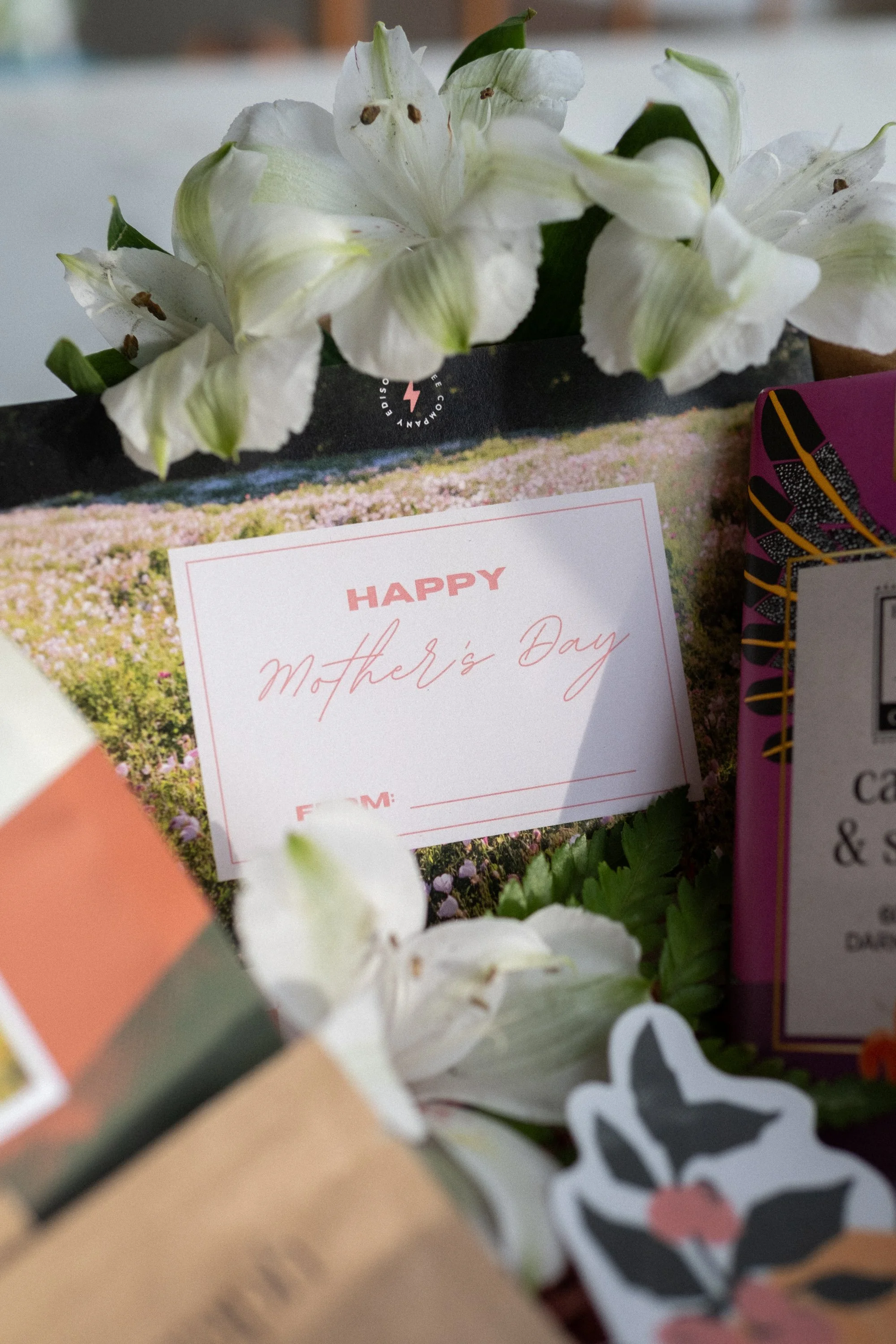 mombox (7 of 7).jpg