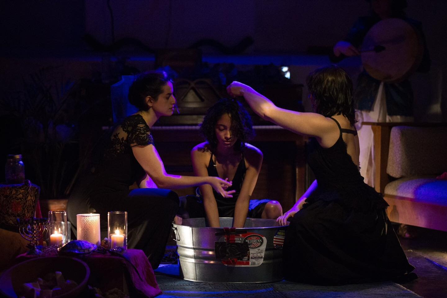 THE JUDITHS OF VIRTUOUS DISSENT | Performed December 4th, 2018 at Mister Rogers in Brooklyn, NY. 

The Judiths of Virtuous Dissent revives the story of Judith of Bethulia, the mythological rebel who drove the oppressor&rsquo;s knife straight into his