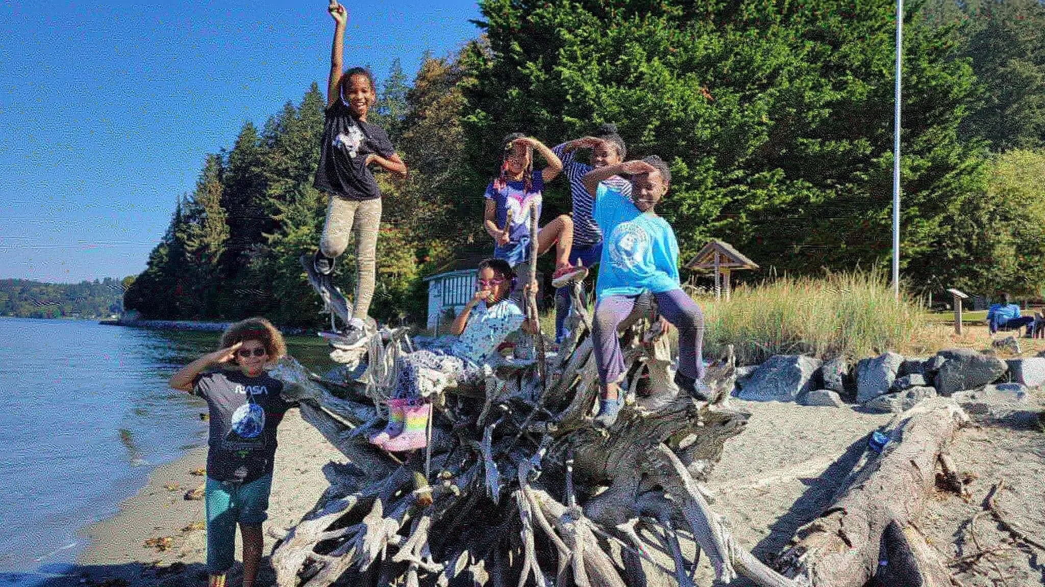 2151D4FB-633E-412D-BE74-23AD160F37F1