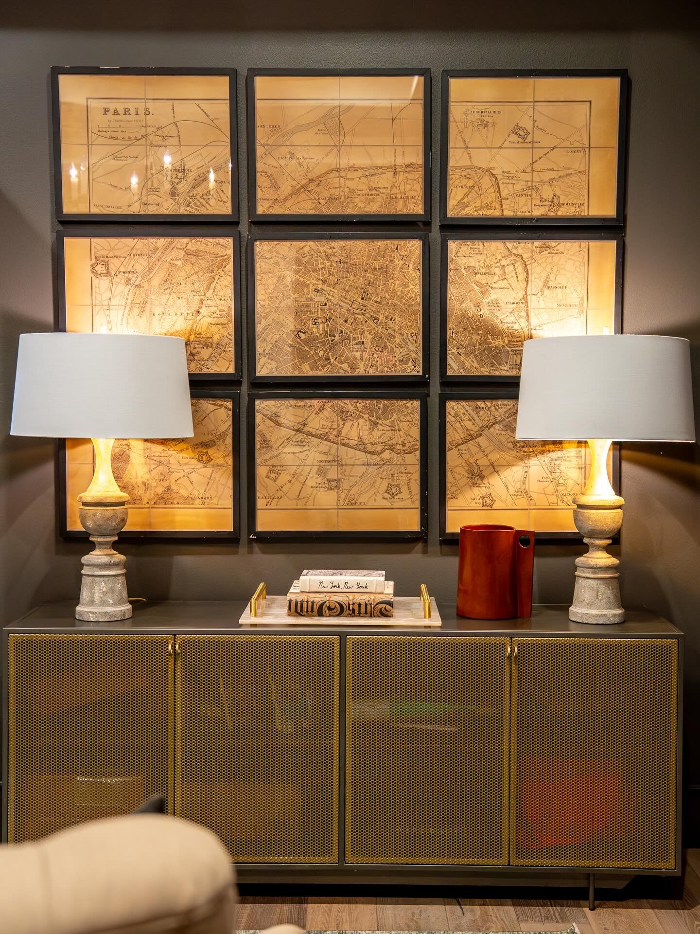 The best interiors rarely come from one place.

They come from mixing eras.

A vintage painting above a custom sofa.
An antique table paired with new dining chairs.
Old books layered with modern objects.

When everything is brand new, a room can feel