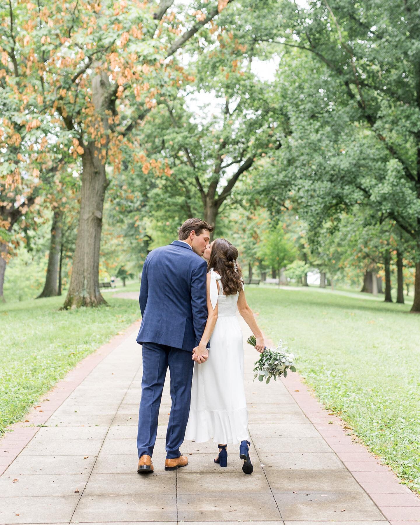 Yesterday&rsquo;s intimate ceremony was absolutely PERFECT! I was so happy to capture this special moment for two good friends. 🤍Congratulations Austin &amp; Savannah I&rsquo;m so happy for you guys!! 🎉