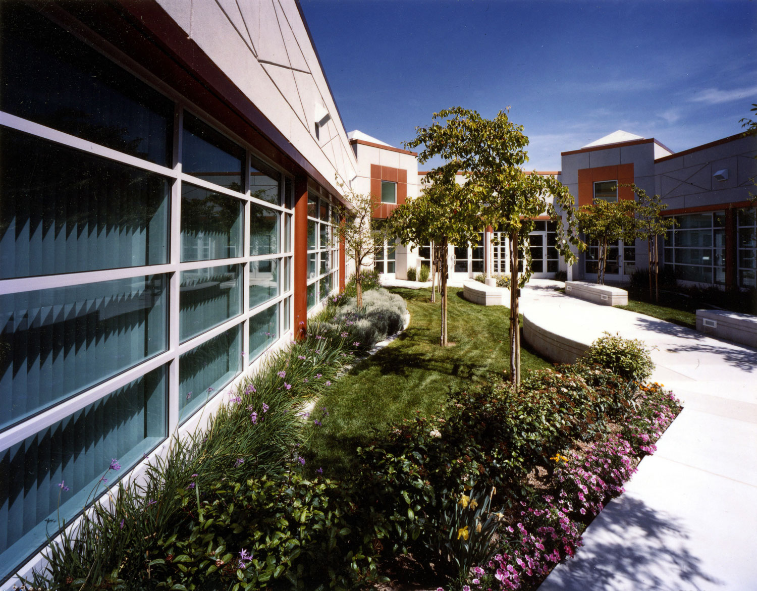 05-LP_E07.jpg