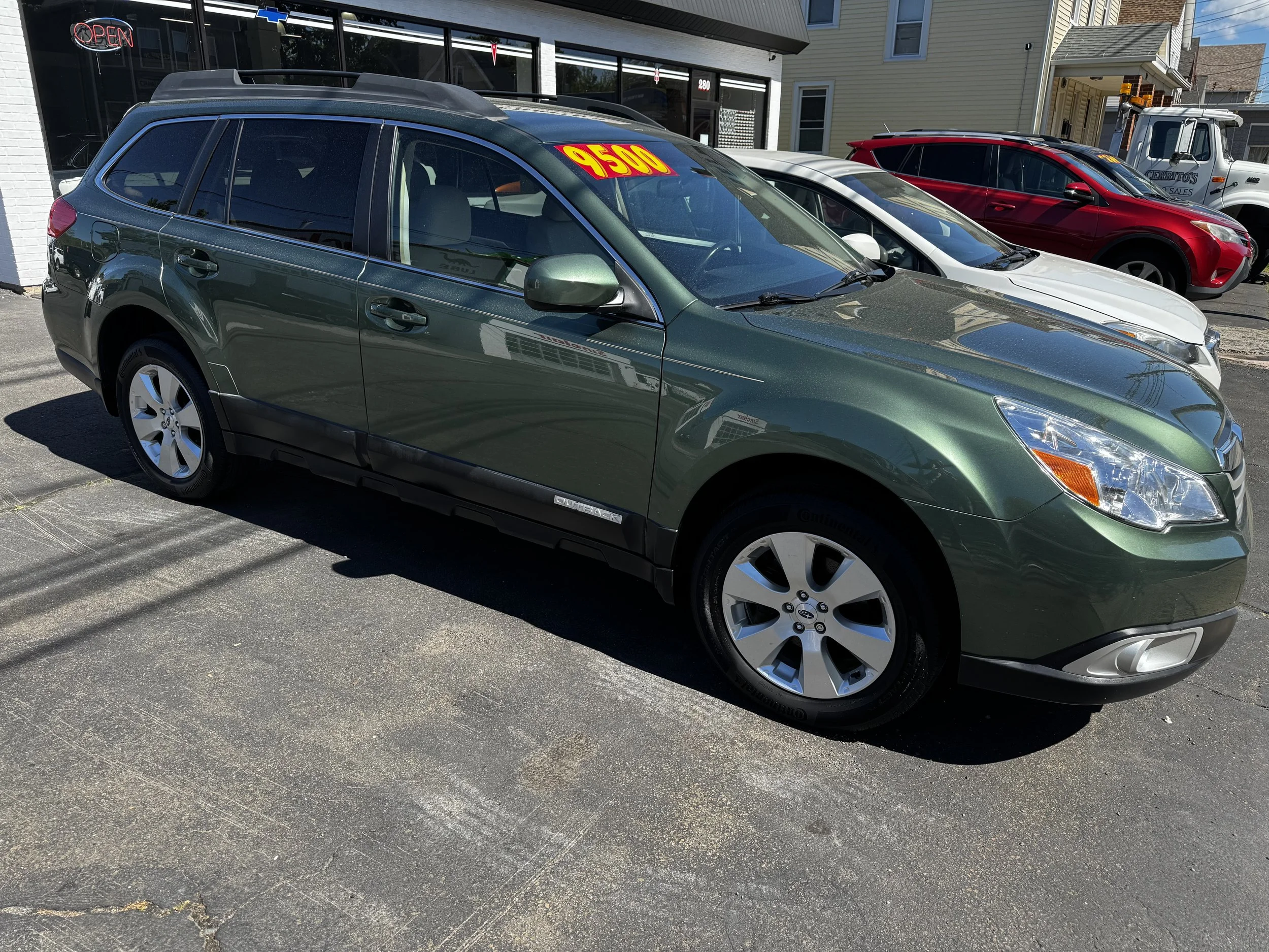 2012 Subaru Outback wagon $9,500