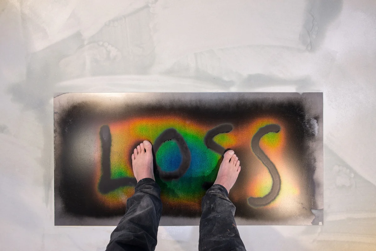 Thomas Macker Experiencing Loss Together (hot feet) Aluminum sheet, latex and liquid crystal paint
