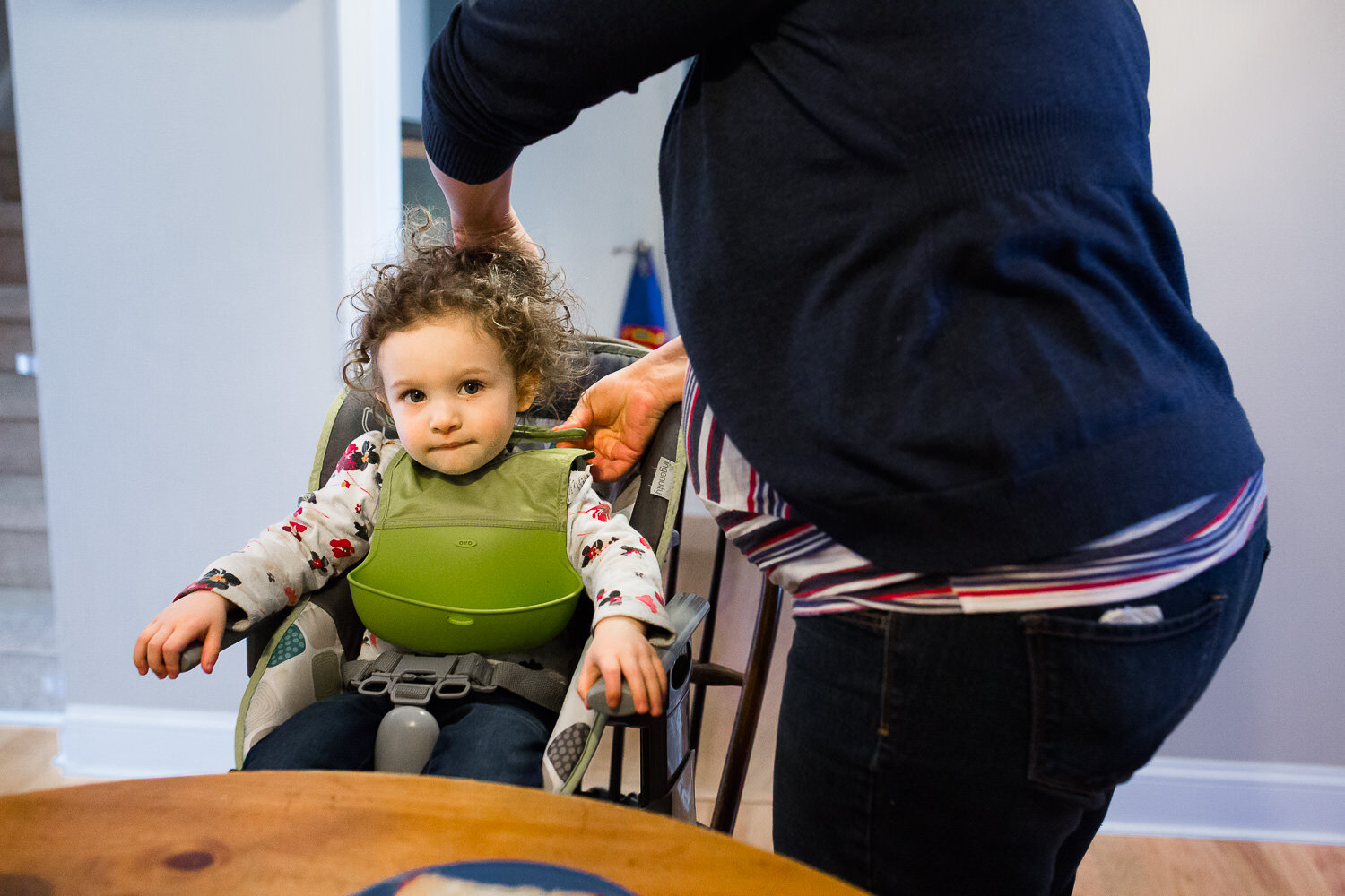 maternity-session-home-toddler-1.jpg