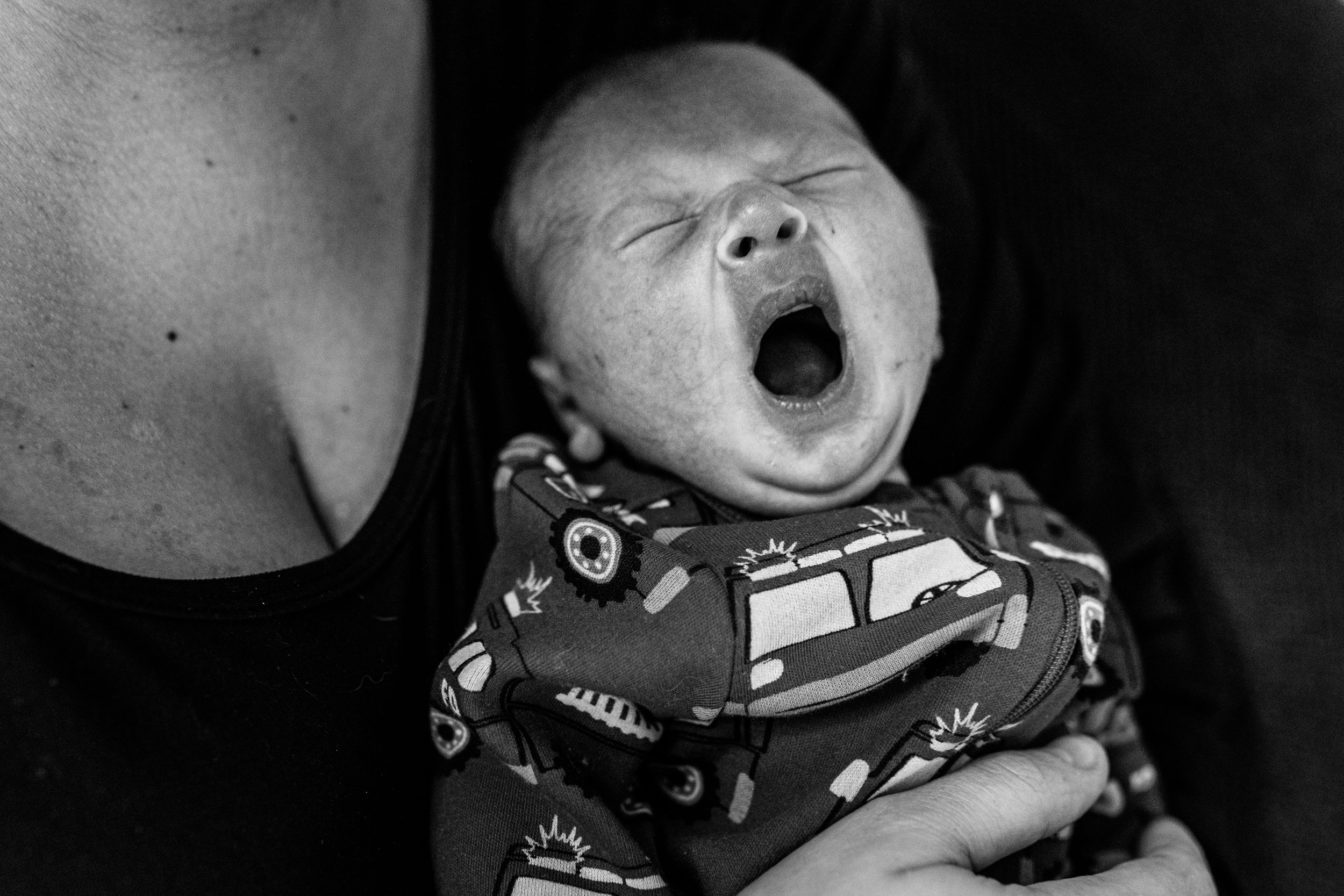 newborn-photographer-pennsylvania-unique-11.jpg