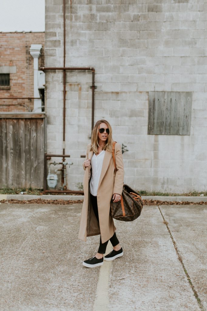 Blogger-Gracefully-Taylored-in-Topshop-Coat-Vince-Shoes-and-Louis-Vuitton-Duffle14-683x1024.jpg