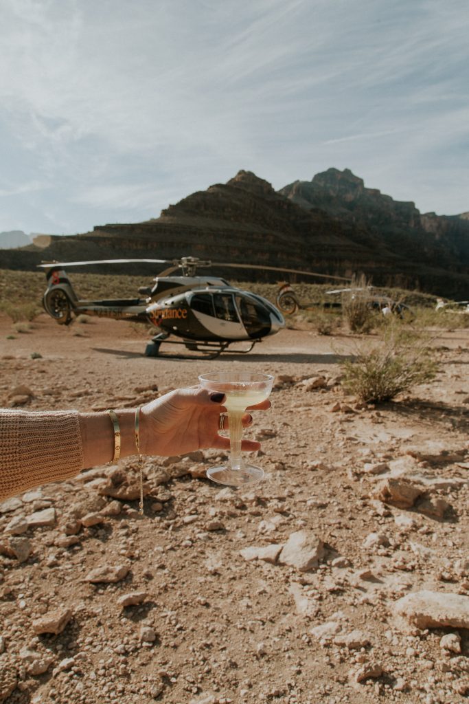 Blogger-Gracefully-Taylored-in-Sundance-Helicopter-Ride41-683x1024.jpg