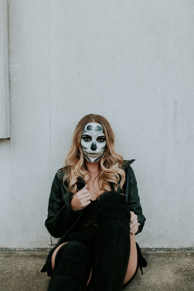 Blogger-Gracefully-Taylored-Halloween6-683x1024.jpg