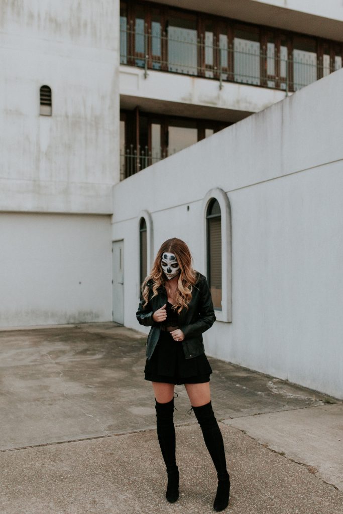 Blogger-Gracefully-Taylored-Halloween2-683x1024.jpg