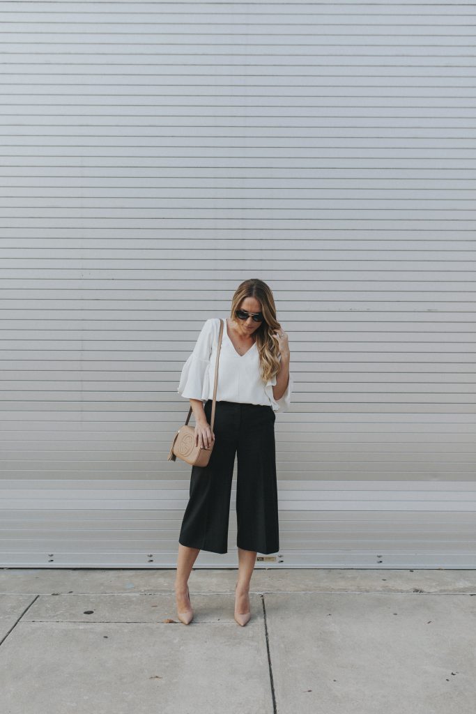 Blogger-Gracefully-Taylored-in-Last-Call-Top-and-Theory-Pants16-683x1024.jpg