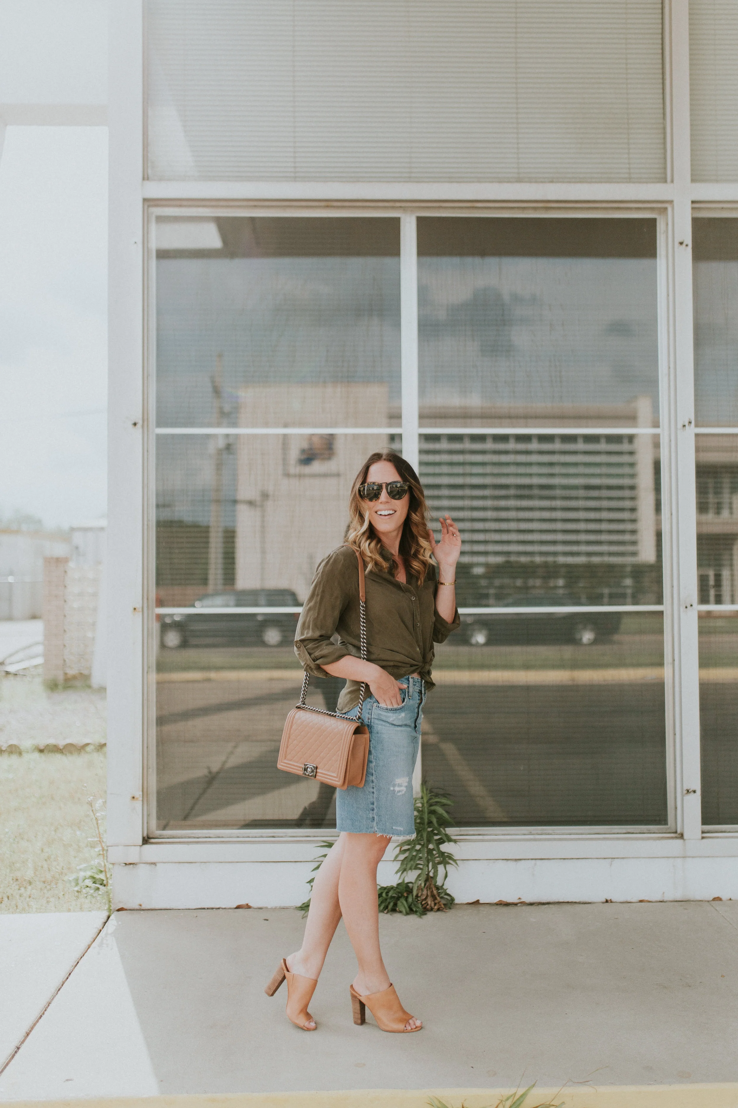 Blogger Gracefully Taylored in Denim Pencil Skirt(24).jpg