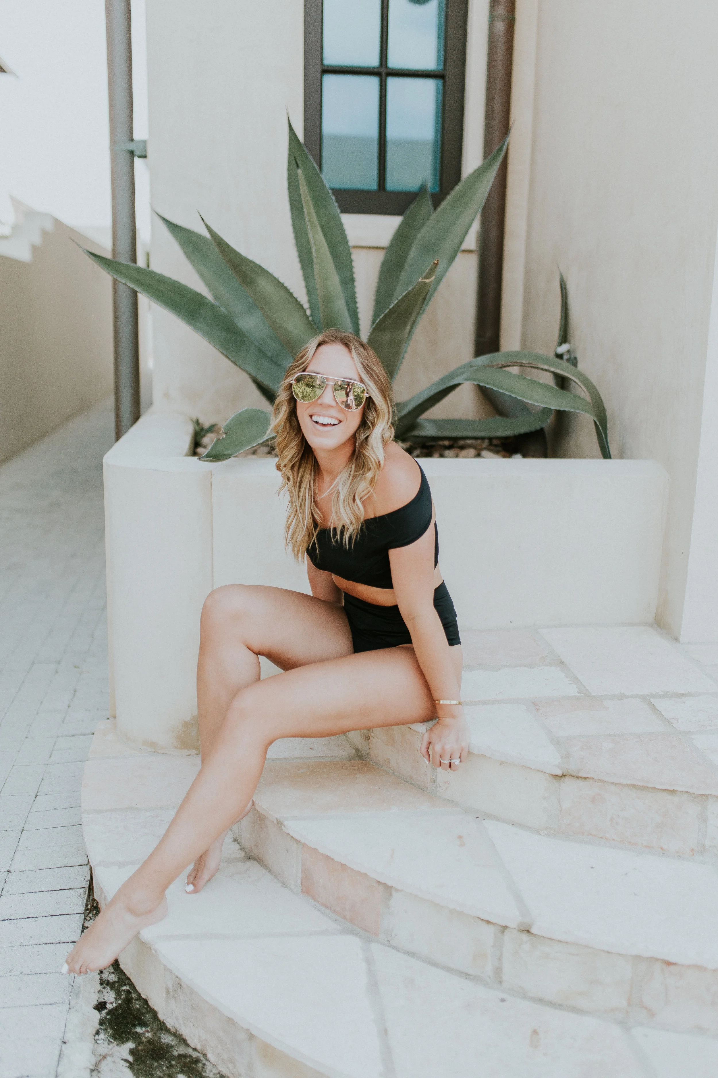Blogger Gracefully Taylored in OYE Swimwear(3).jpg