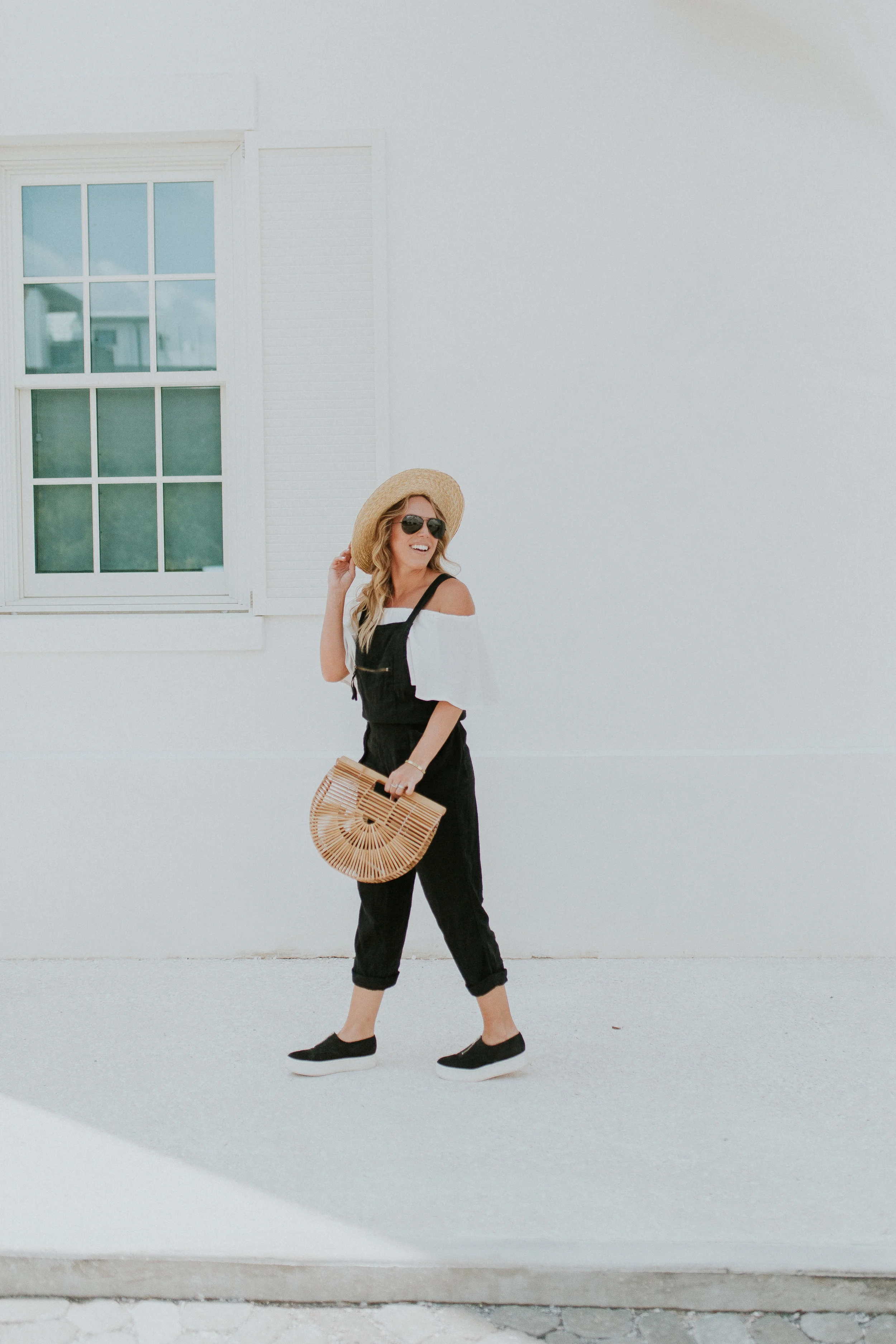 Blogger Gracefully Taylored in Free People Overalls(15).jpg