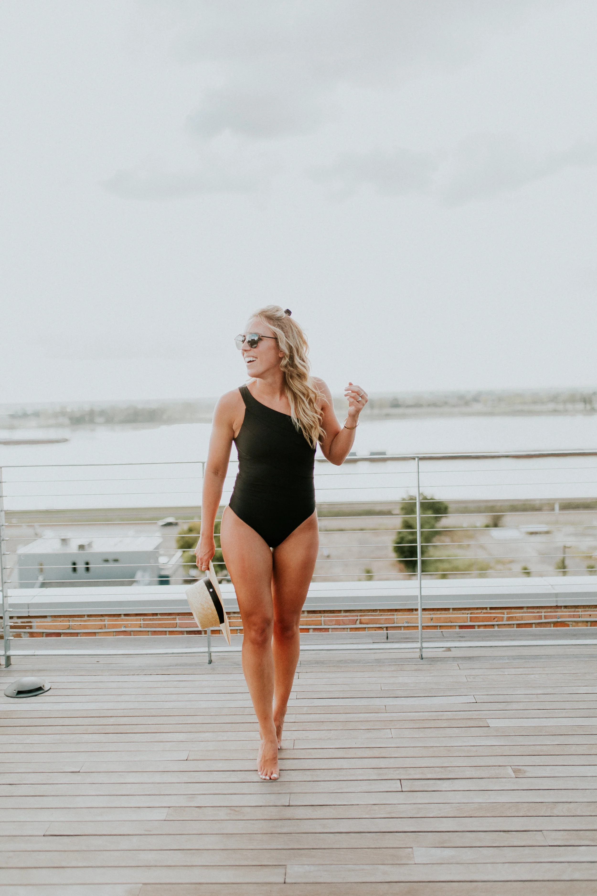 Blogger Gracefully Taylored & Summersalt Swimwear(5).jpg