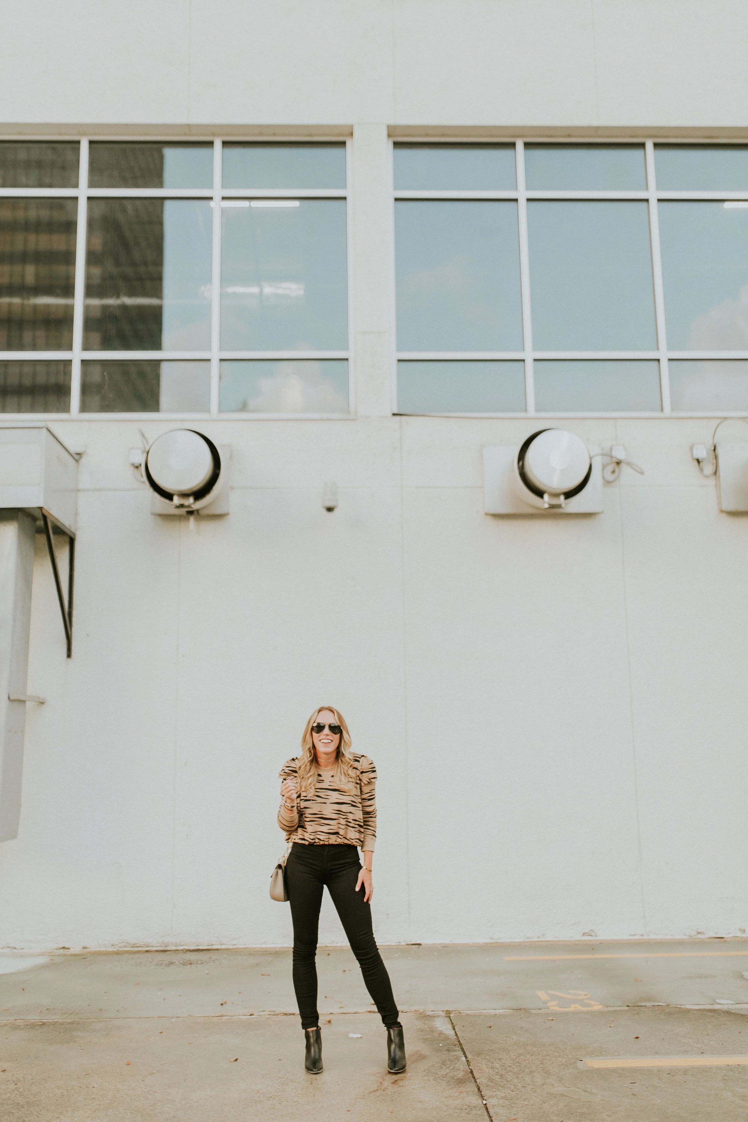 Blogger Gracefully Taylored with Kendra Scott(26).jpg