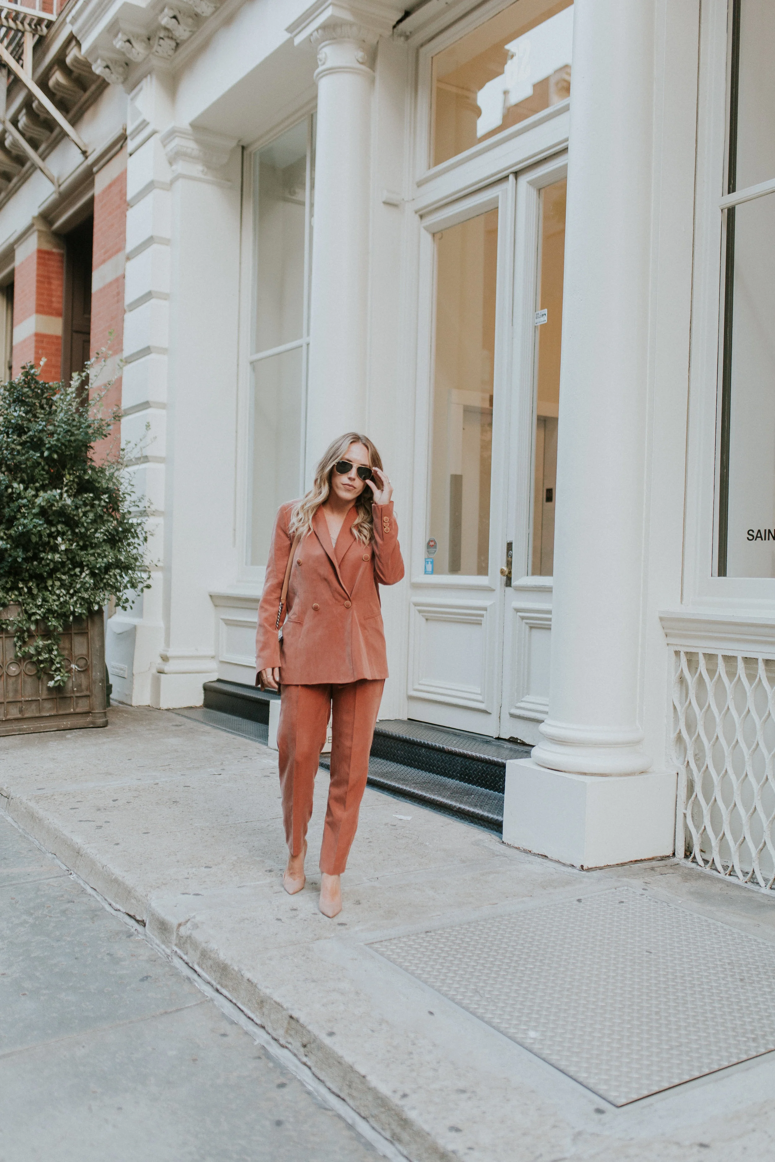 Blogger Gracefully Taylored in Mango Suit(5).jpg
