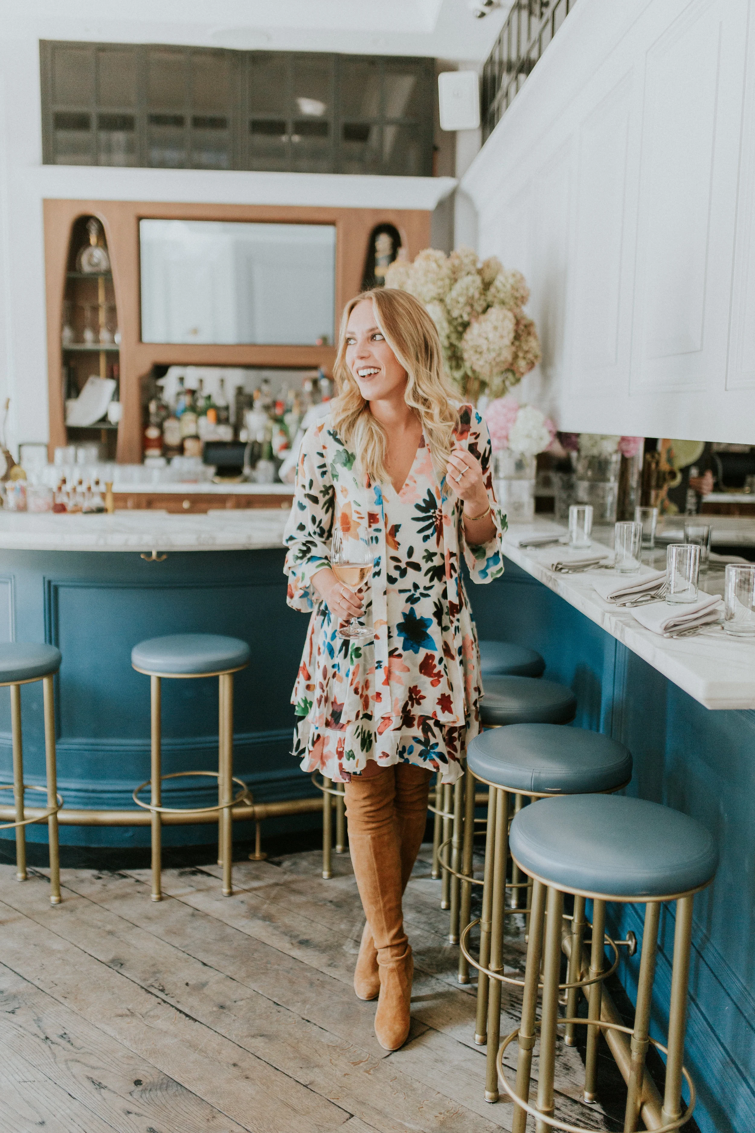 Blogger Gracefully Taylored in Alice & Olivia Dress(17).jpg