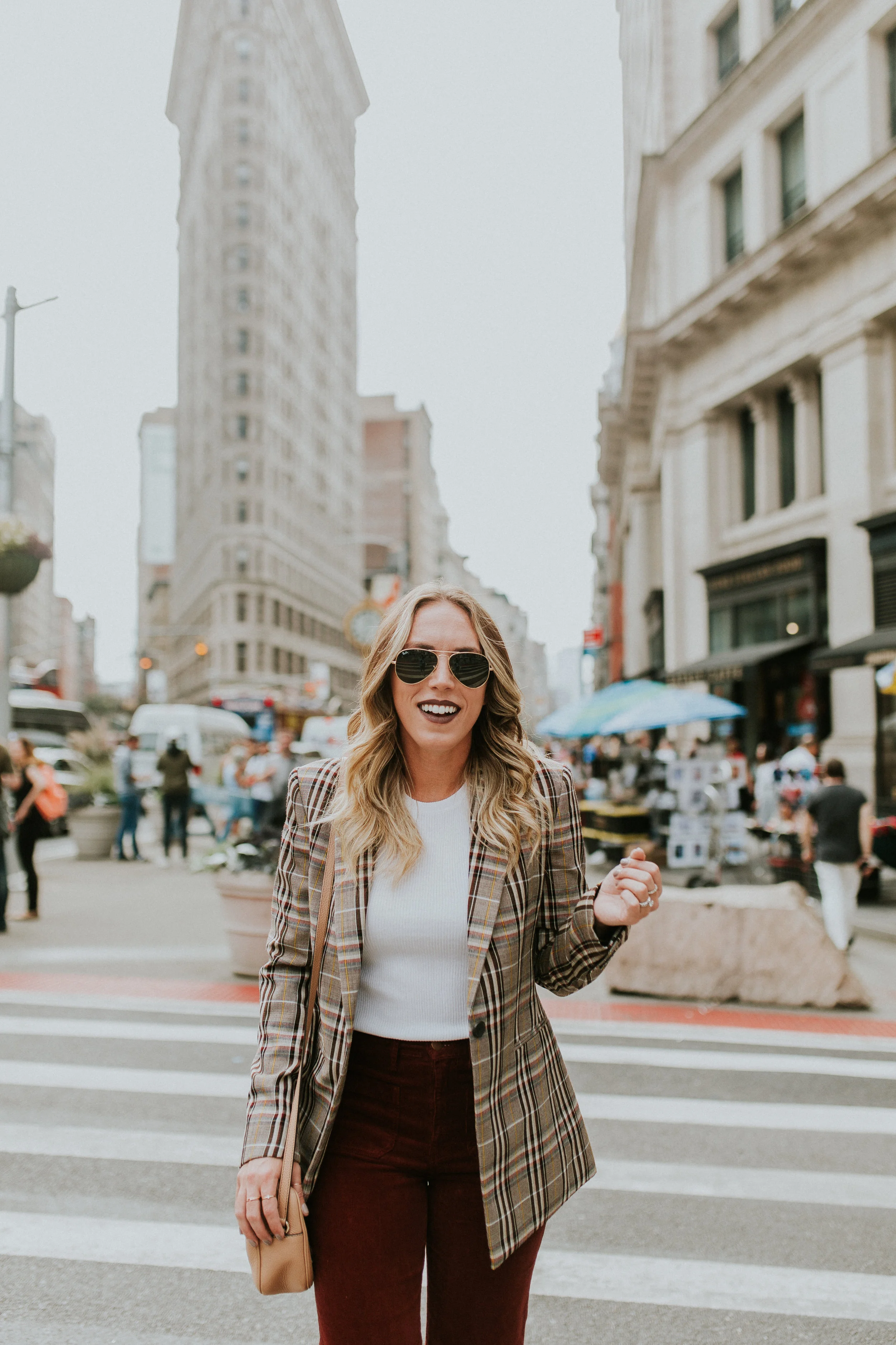 Blogger Gracefully Taylored in Theory Plaid Blazer(11).jpg