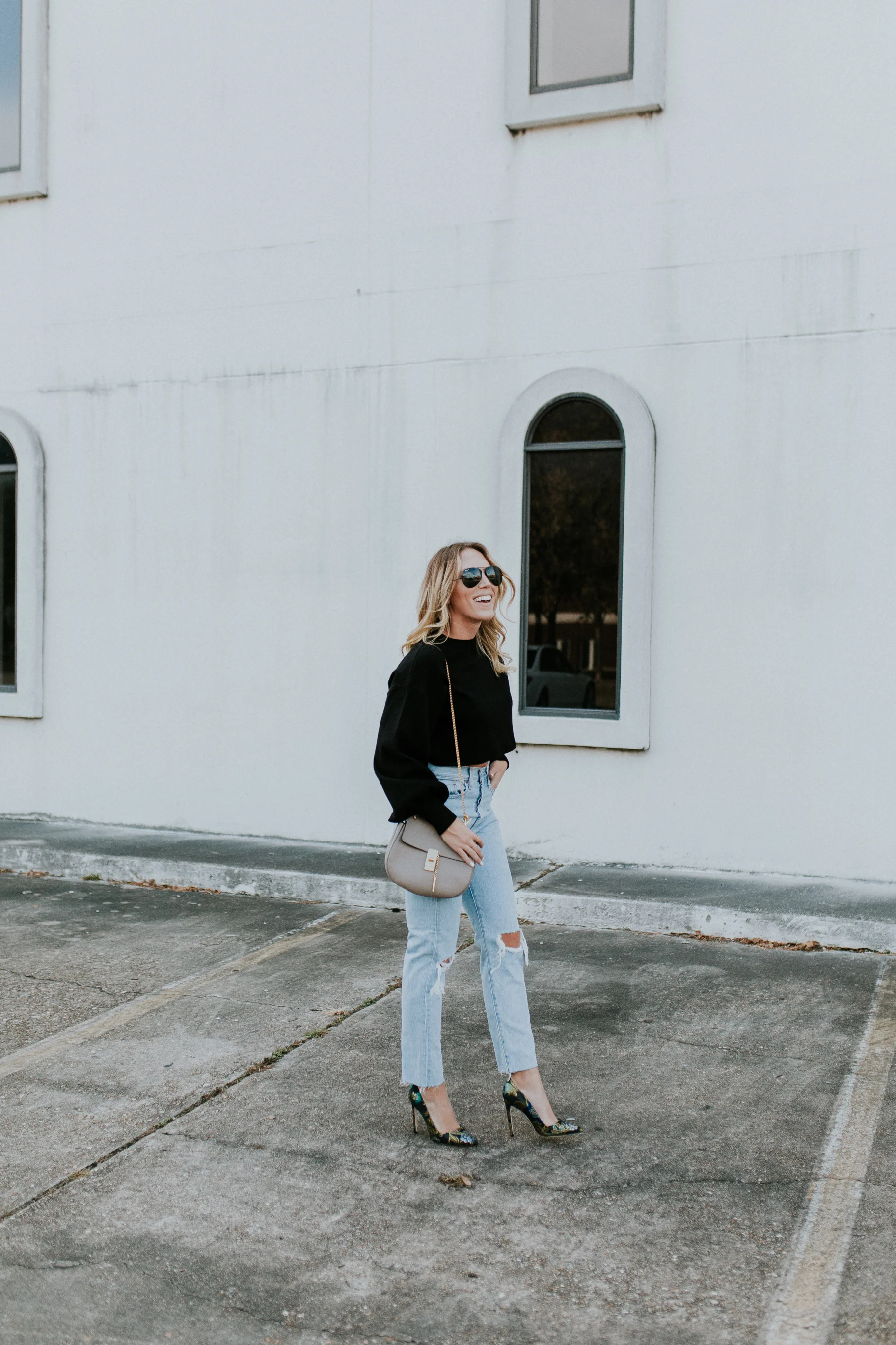 Blogger Gracefully Taylored in Levis and Dee Keller Heels(12).jpg