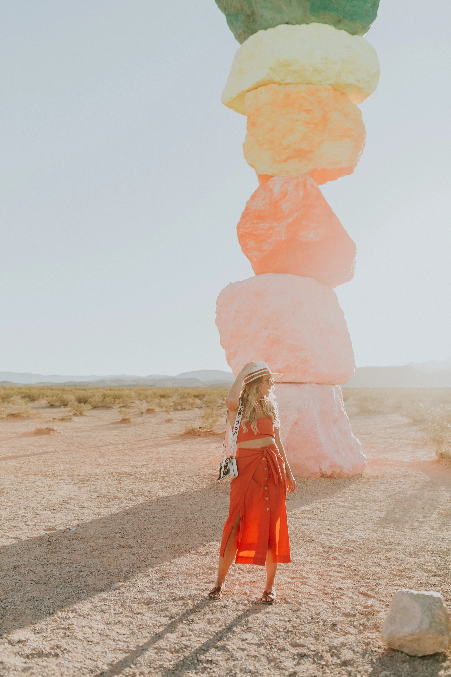 Blogger Gracefully Taylored in Free People at Seven Magic Mountains(7).jpg