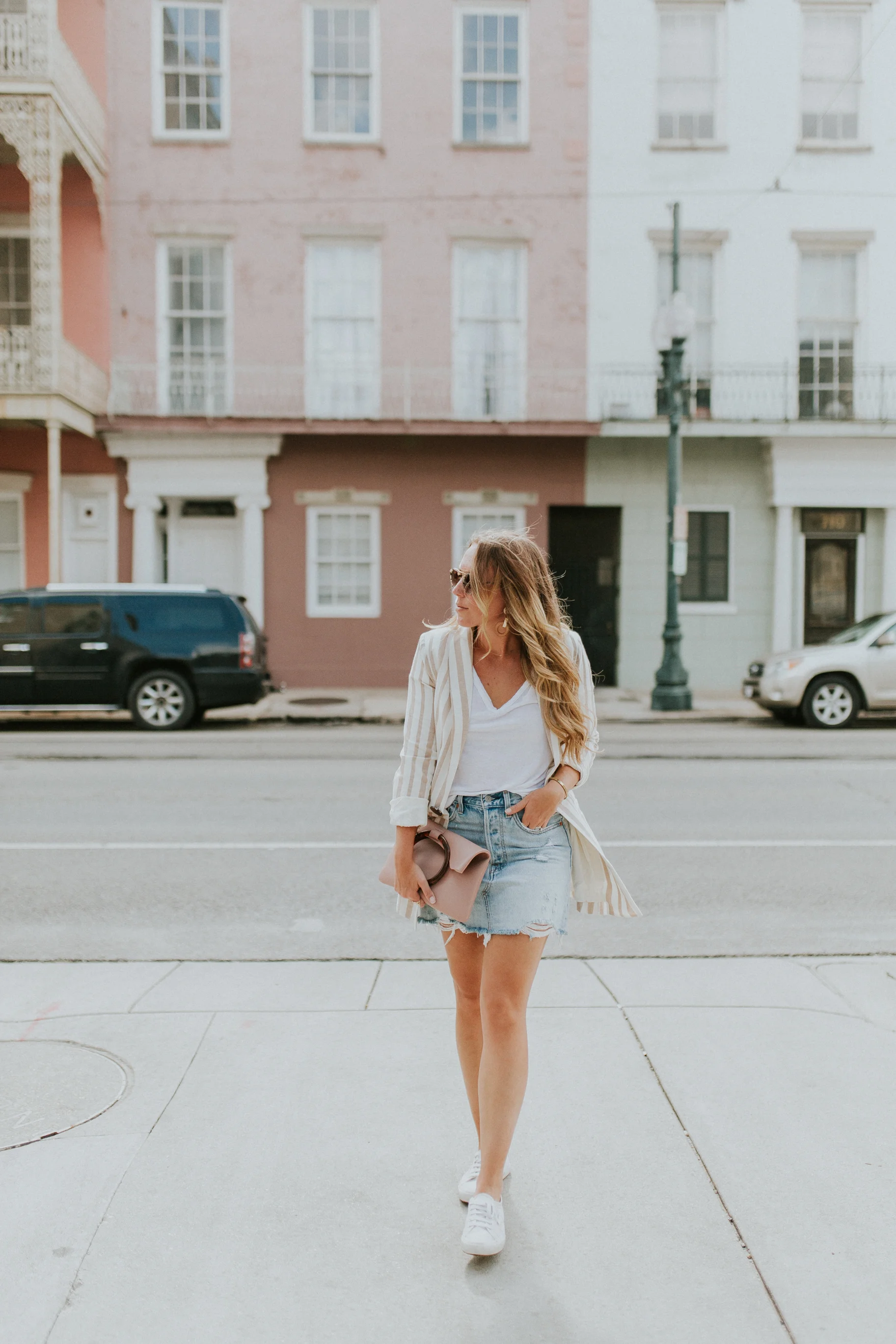 Blogger Gracefully Taylored in Levi Denim Skirt and Blazer(1).jpg