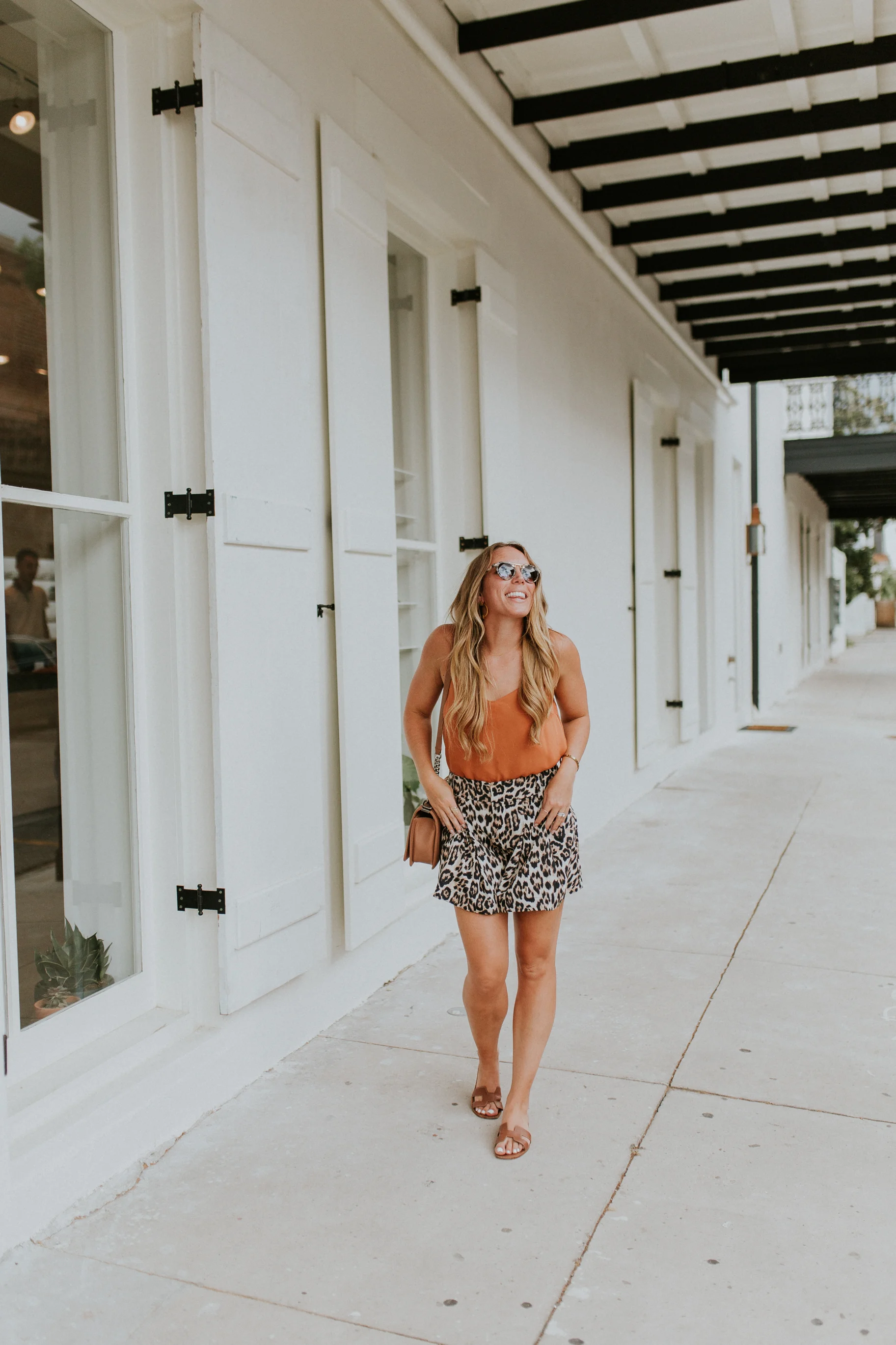 Blogger Gracefully Taylored in Leopard Shorts(6).jpg