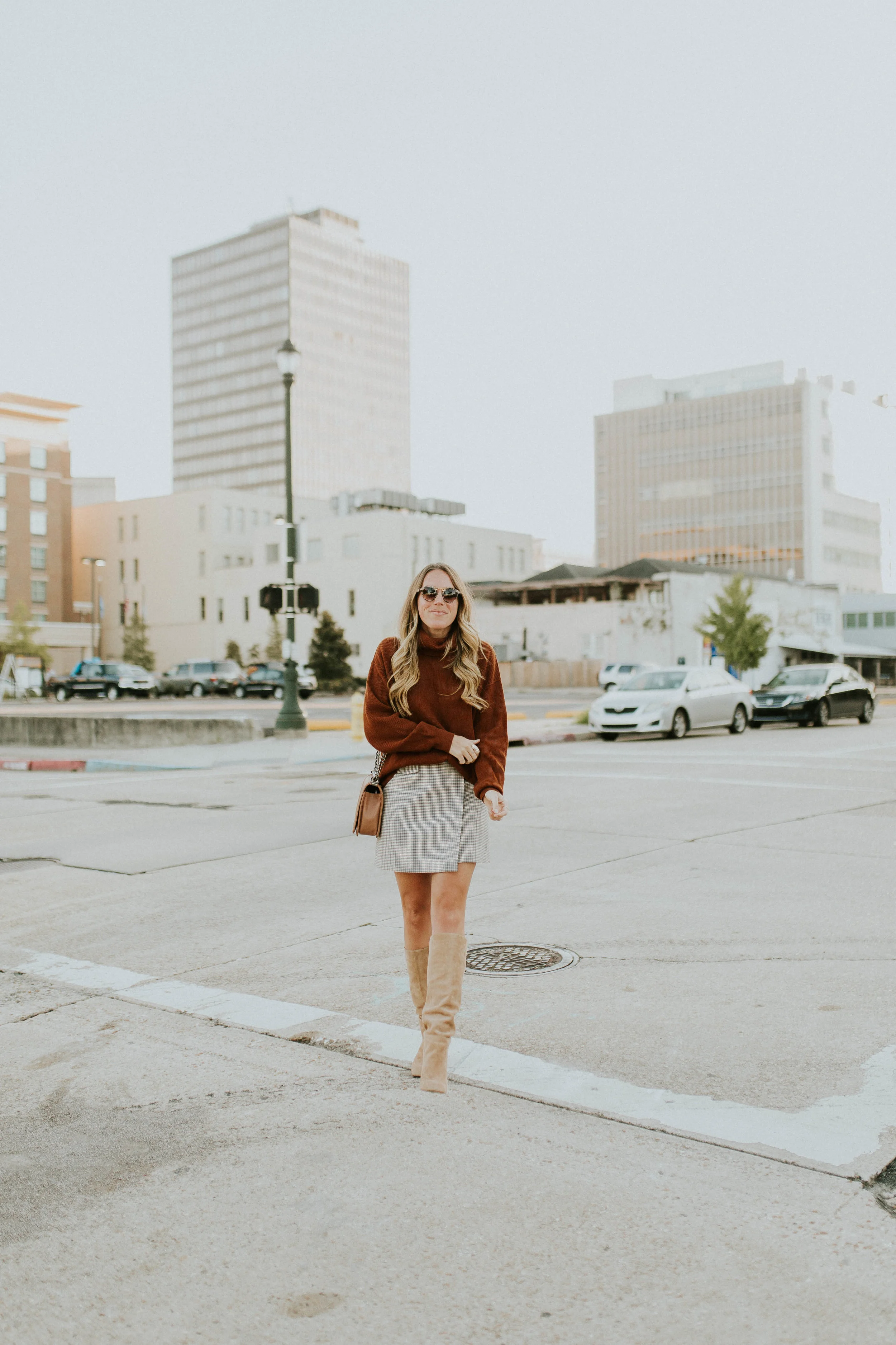 Blogger Gracefully Taylored in Free People Sweater and Theory Skirt(16).jpg