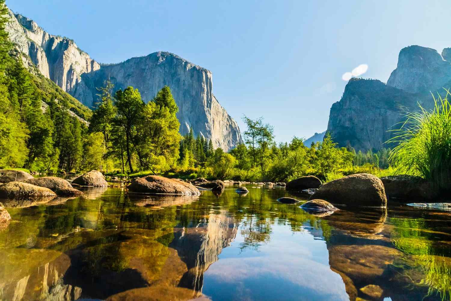 10 Best National Parks To Visit In The USA!