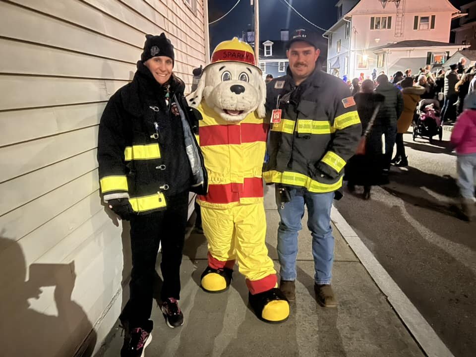 Sparky was on the prowl tonight, spotted outside of the Masons Lodge with two coworkers.

Thanks to all the pups with the Warren Fire Department - Warren, RI for helping out in this years festivals in so many ways - and most of all, keeping us all sa