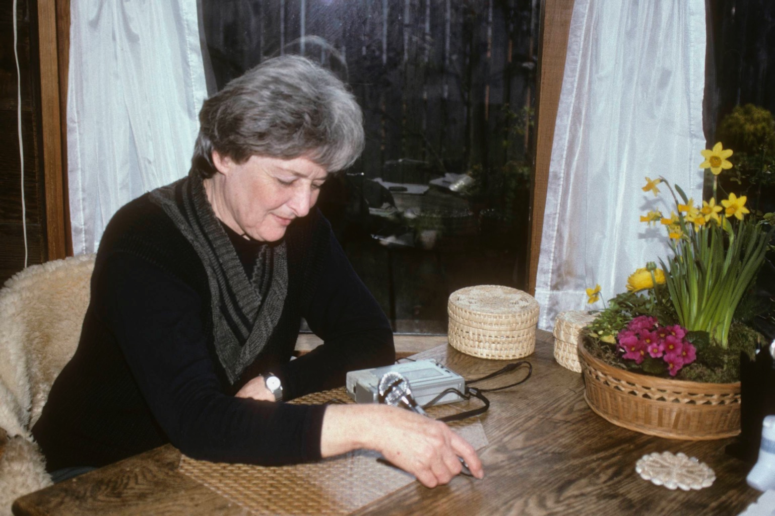 Joan Rutherford being interviewed by the author in her house in Washington. (Photo credit: DK Howe)