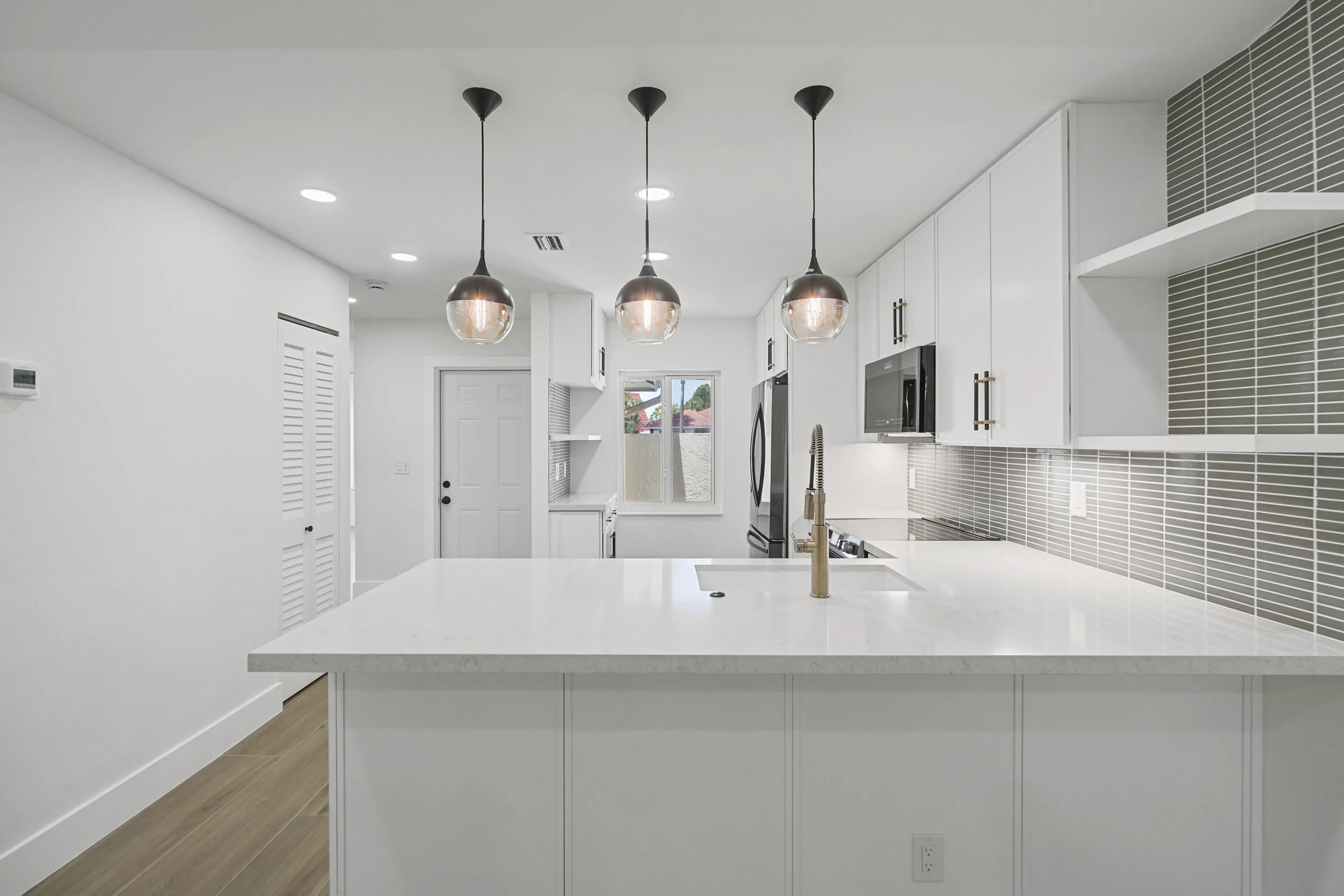 NEW OPEN KITCHEN WITH PENINSULA