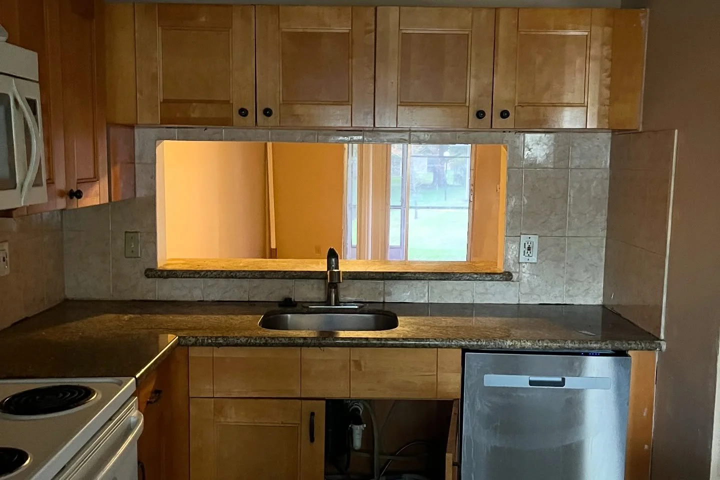 BEFORE - KITCHEN FACING EXISTING FAMILY ROOM
