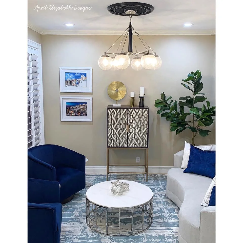 FAMILY ROOM 3.jpg