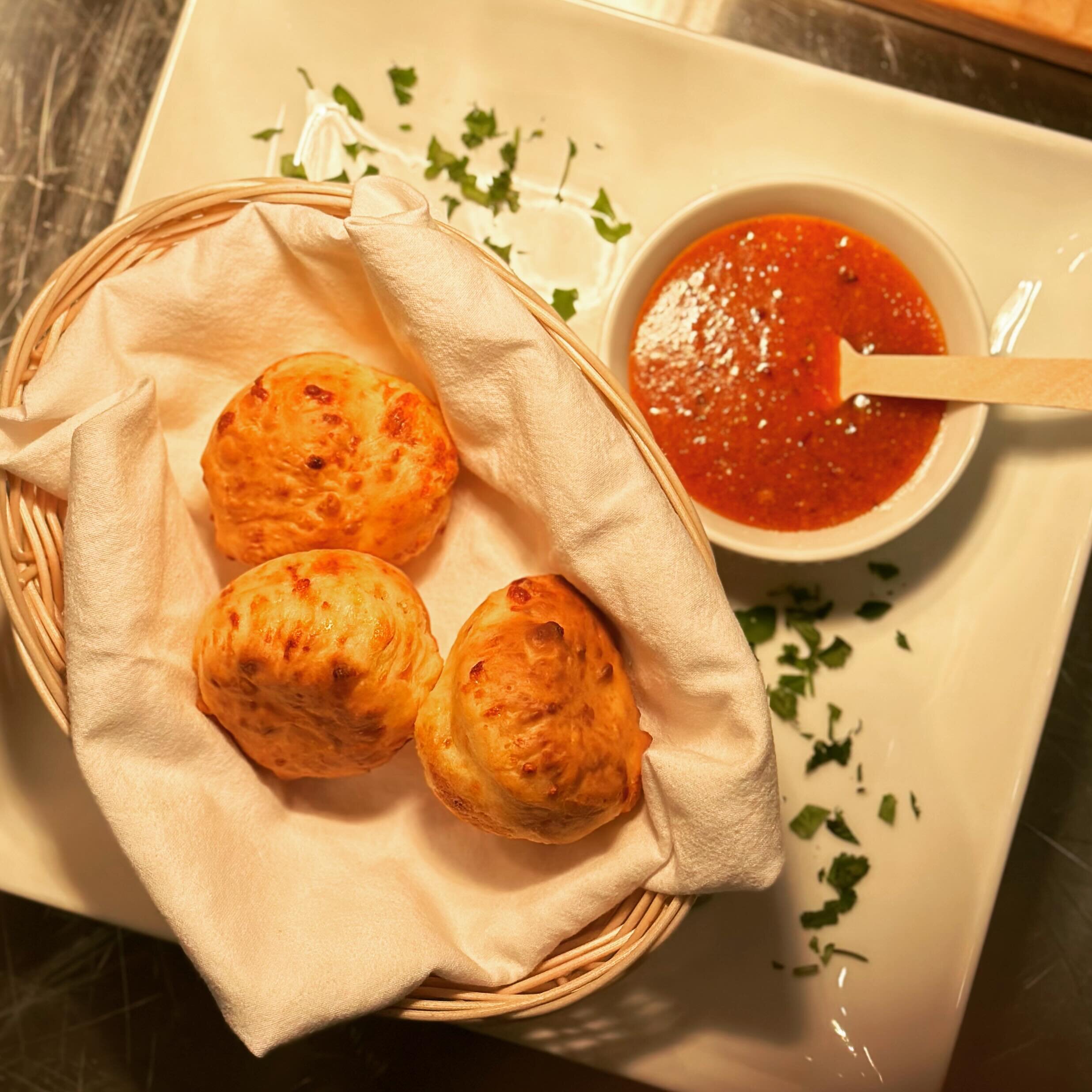 Brazilian Cheese Puffs!!! OMG!! You got to try them!! Next time you got to have fun with us&hellip;order them!! ❤️😁🤘😜 #noco #foco #tasting #love #fun #chef