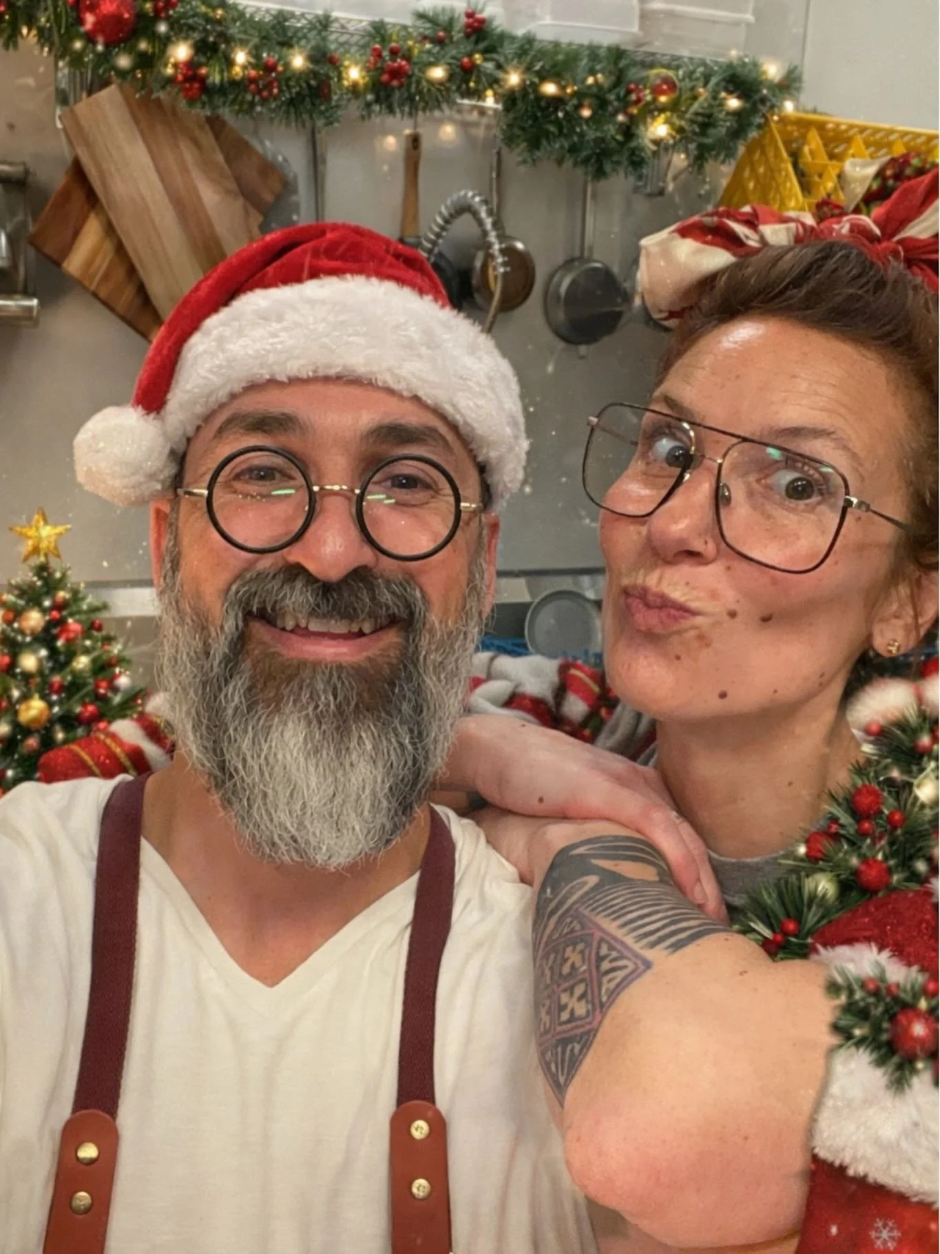 🎄❤️ From Juli &amp; Juan ❤️🎄
This season has reminded us why we cook, why we show up, and why community matters so much.
Every visit, every smile, every shared plate &mdash; it all means more than we can ever explain.

Thank you for trusting us, su