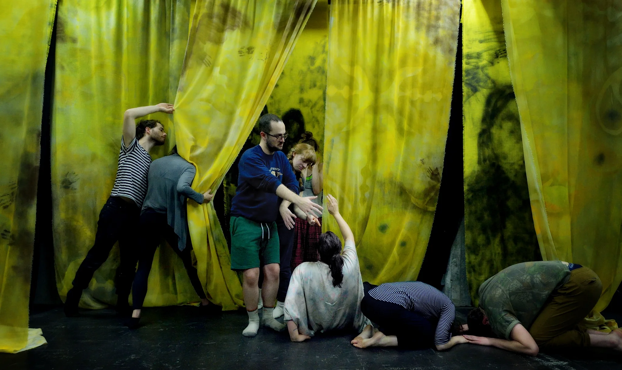 Performers Joe Cummings, Liv Fauver, Nick Spencer, Sabina Moe, Cassie Bray, Lauren Linder, and Jordan Moeller rehearsing for DangerSwitch!'s Into the Deeps . Premiering June 8-17 at Theater Off Jackson. Directed by Eddie DeHais and Alyza DelPan-Monley . Photo credit: Joe Iano