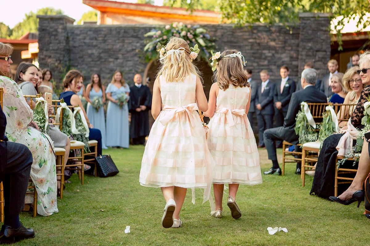 Top 10 Ways to save on your wedding day