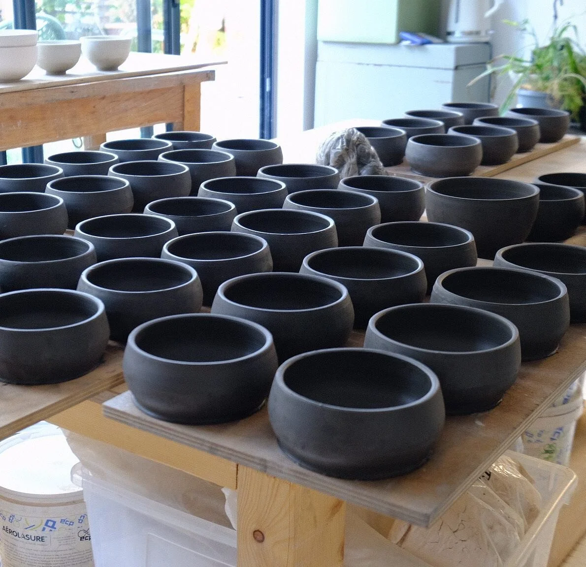 Squeezing in a series then heading off again on holidays part II
More tableware for restaurant @auberginecie in #montrouge
#lifeinfrance #aout #potterylove #wheelthrown #platesforchefs #cuisinemoderne #montrougemaville