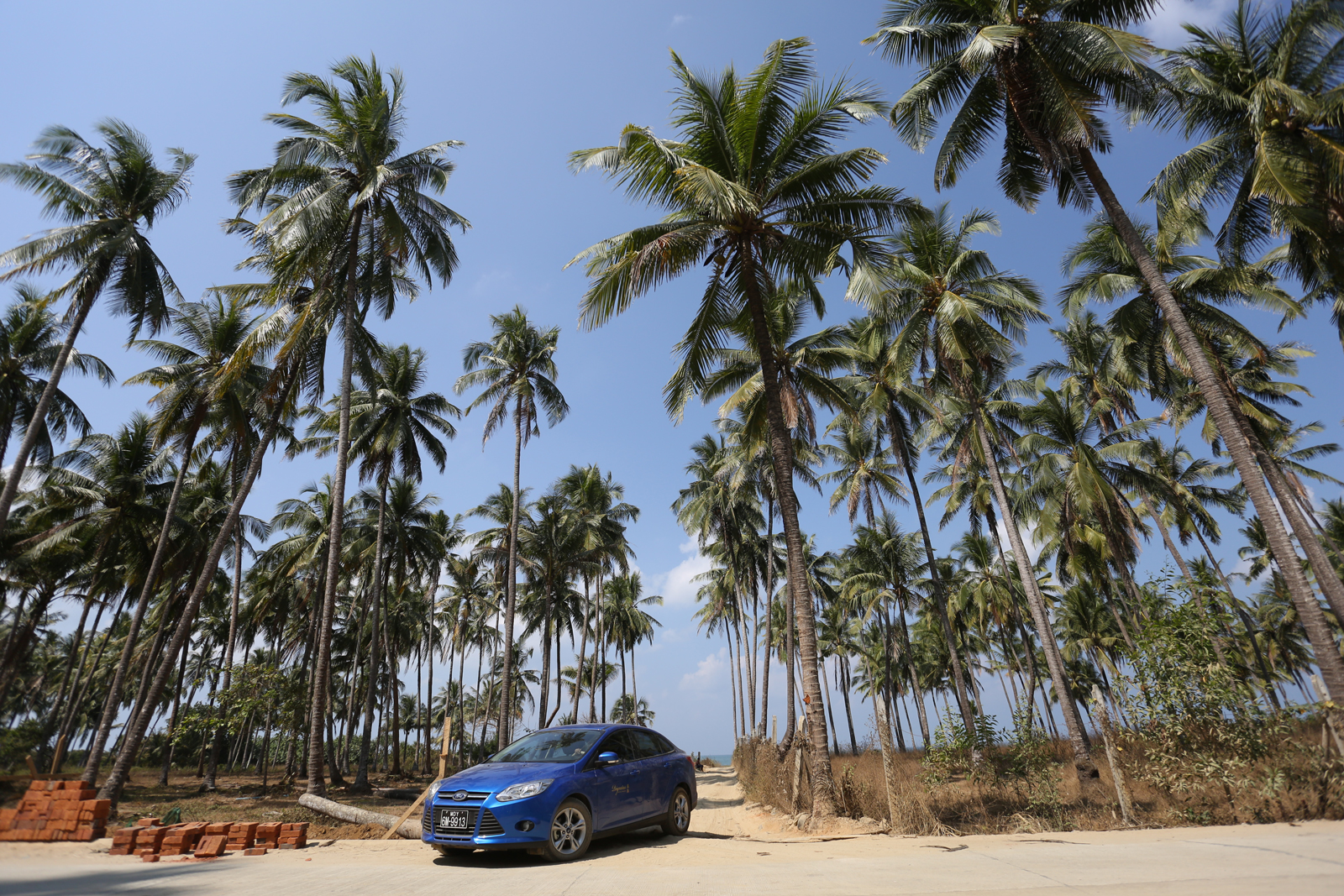 ngwe-saung-beach-myanmar-car-rental-1.jpg