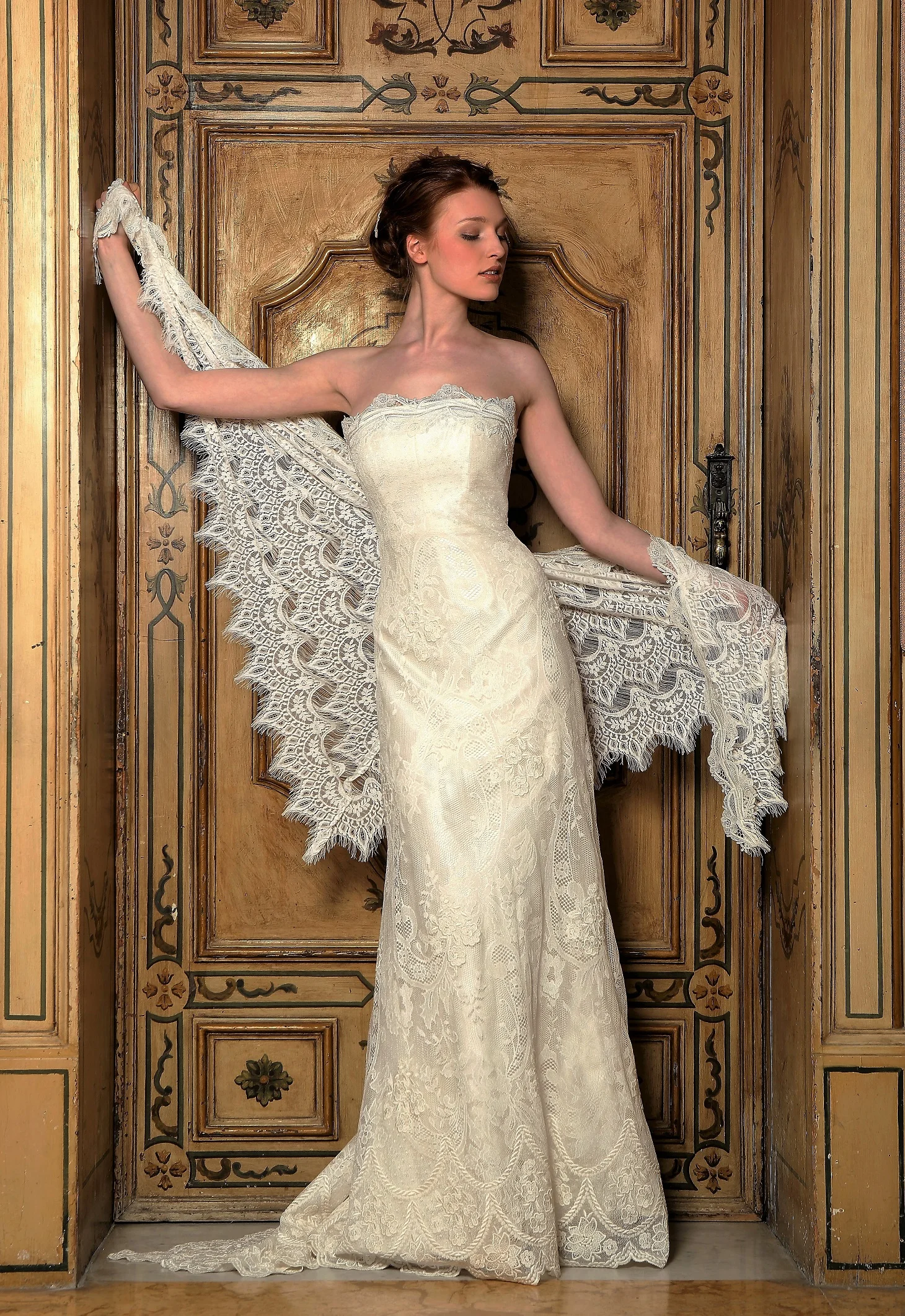 fulco dress has detachable sleeves and a versatile shawl