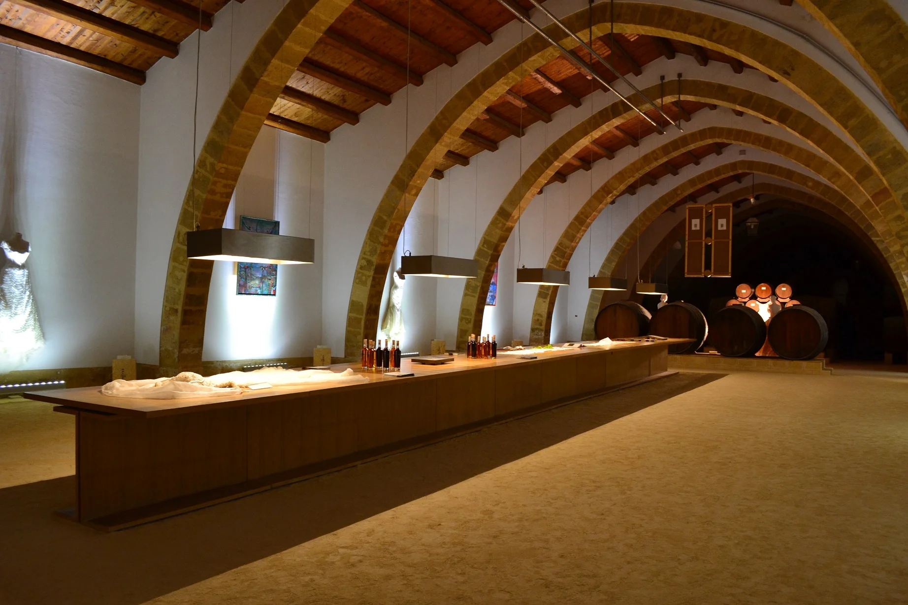  set up project among paintings, fashion, wines&nbsp; 