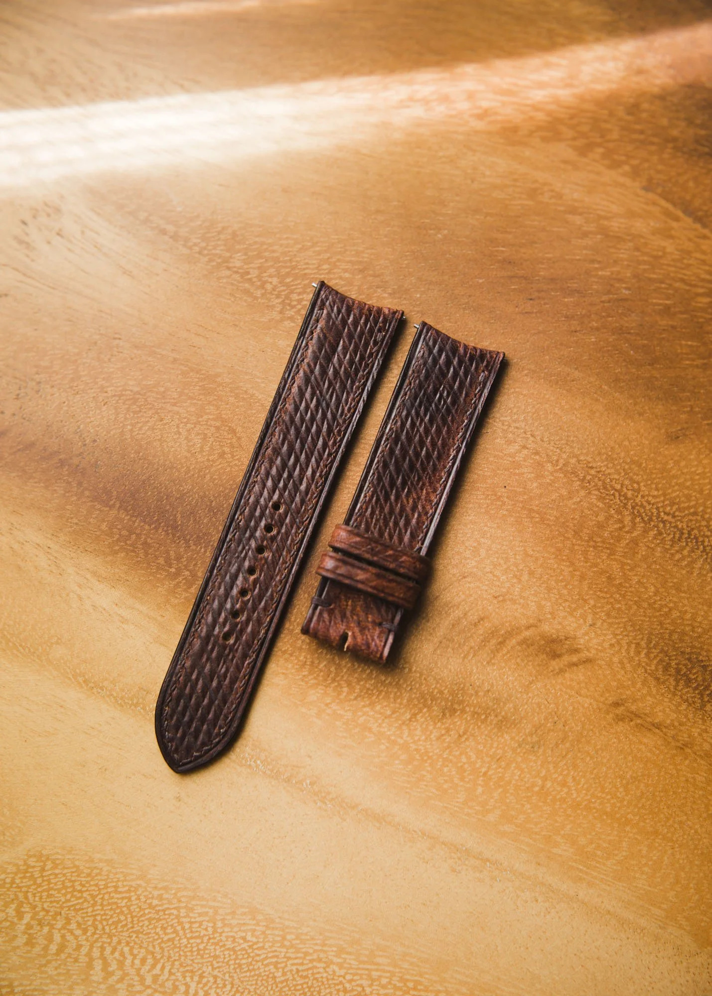 metta-catharina-straps-dark-brown.JPG