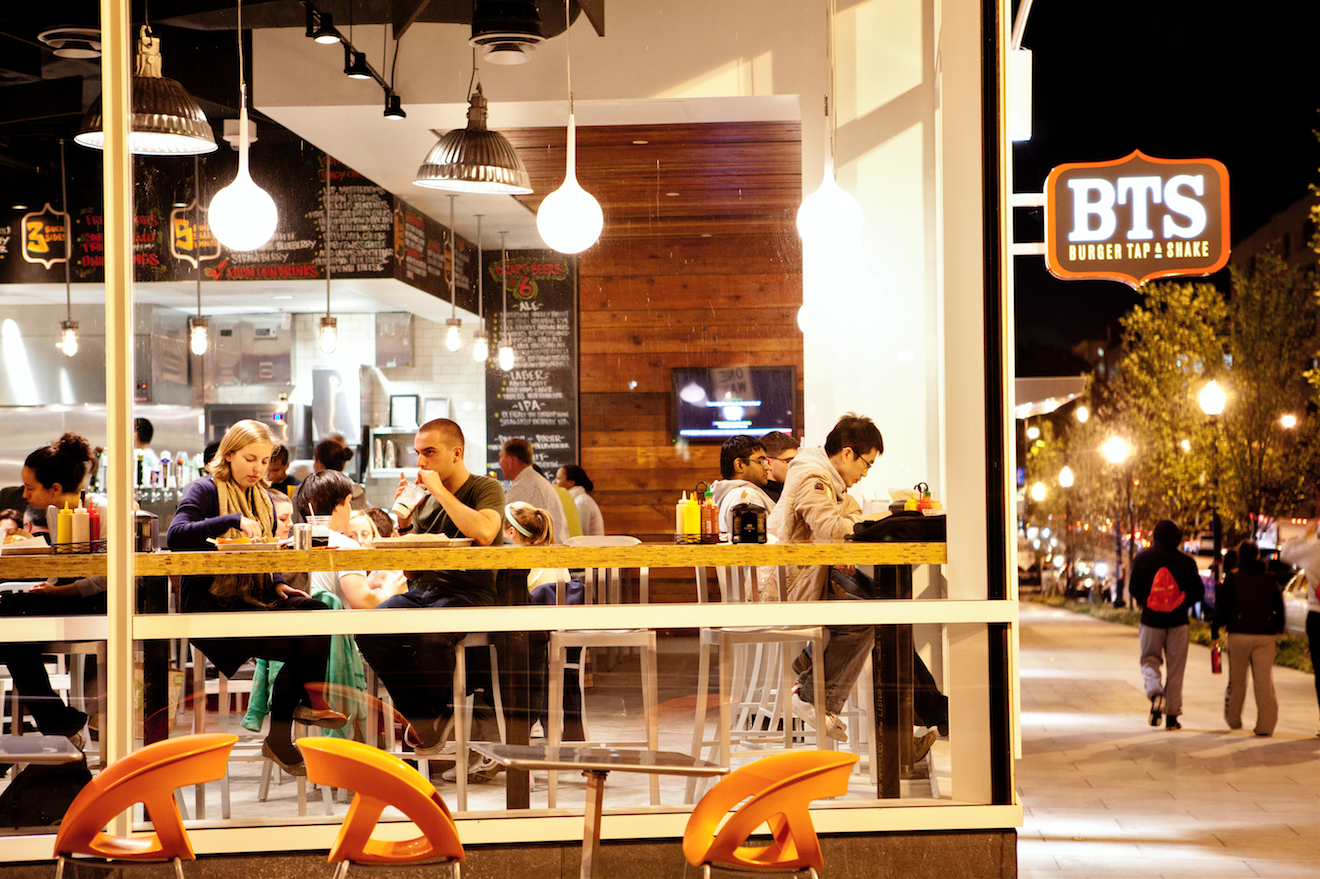 Burger, Tap & Shake Foggy Bottom: An Overview