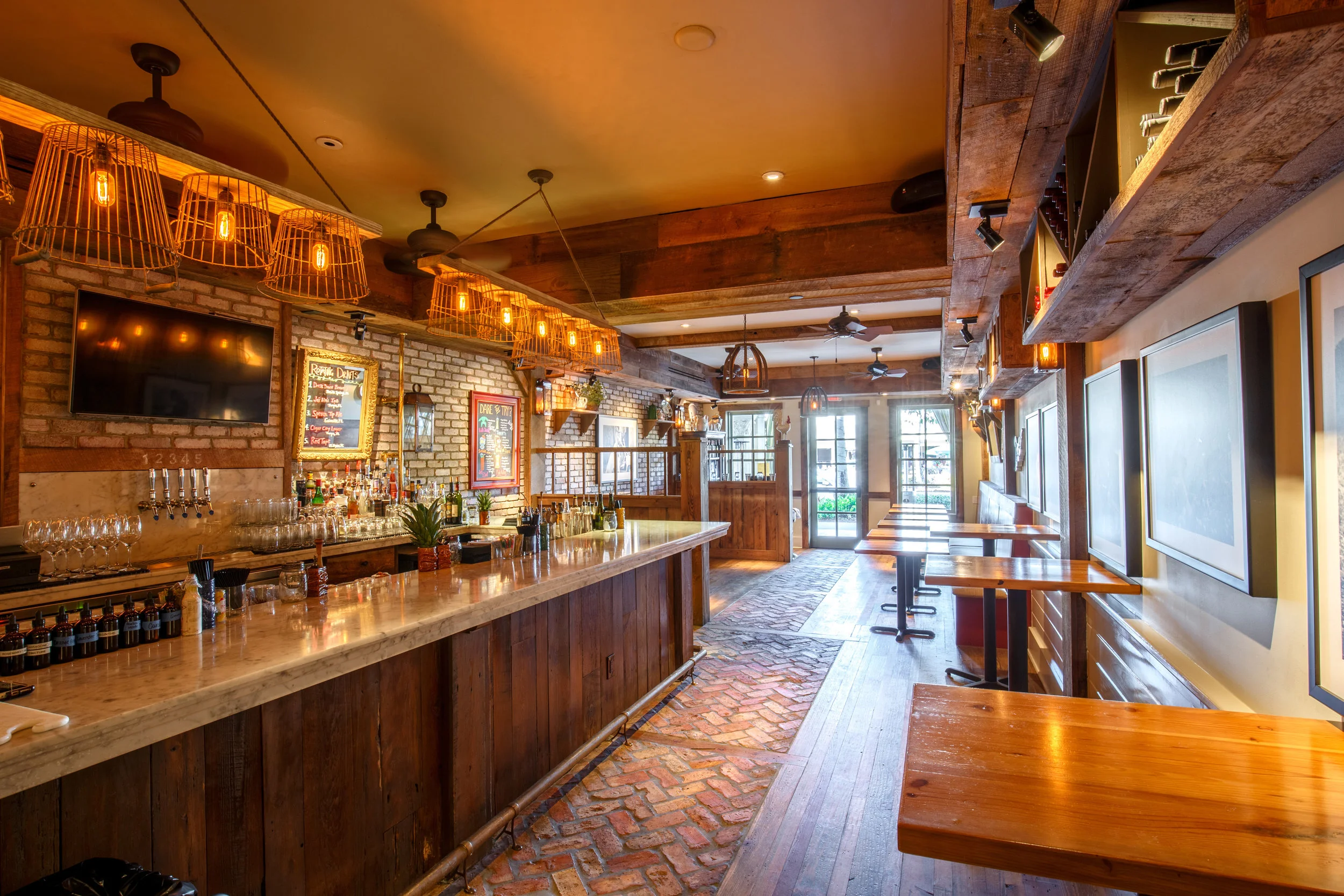 Bar Tulia: An Overview