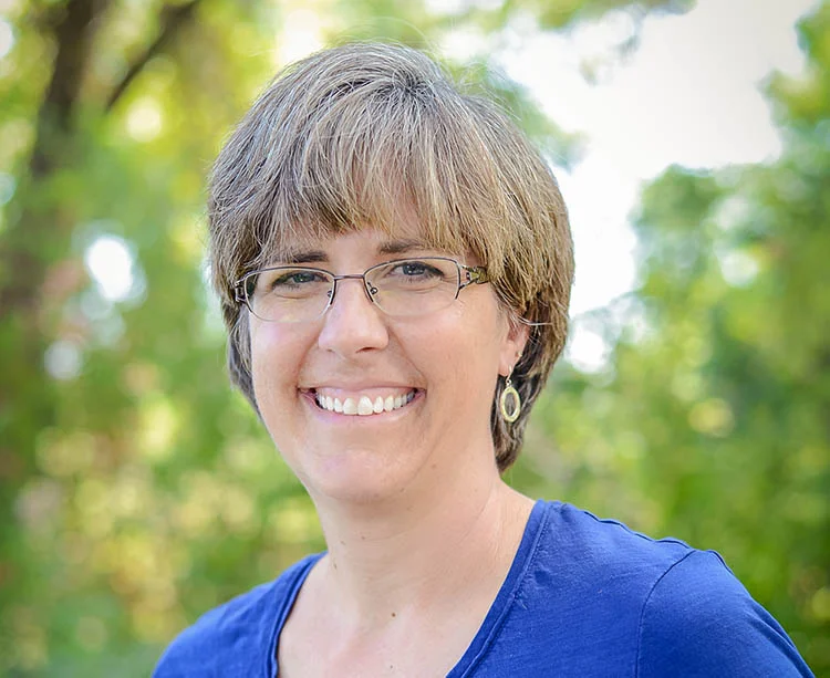 renae_loring_150.jpg