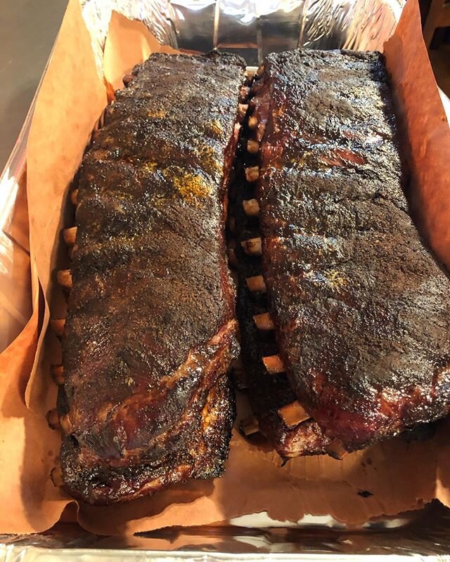 See ya @oddlogicbrewing 4-8 or sell out 
Happy Friday People 
Brisket Ribs Pulled Pork
.
.
Man n cheesy Jalape&ntilde;o Popper Coleslaw